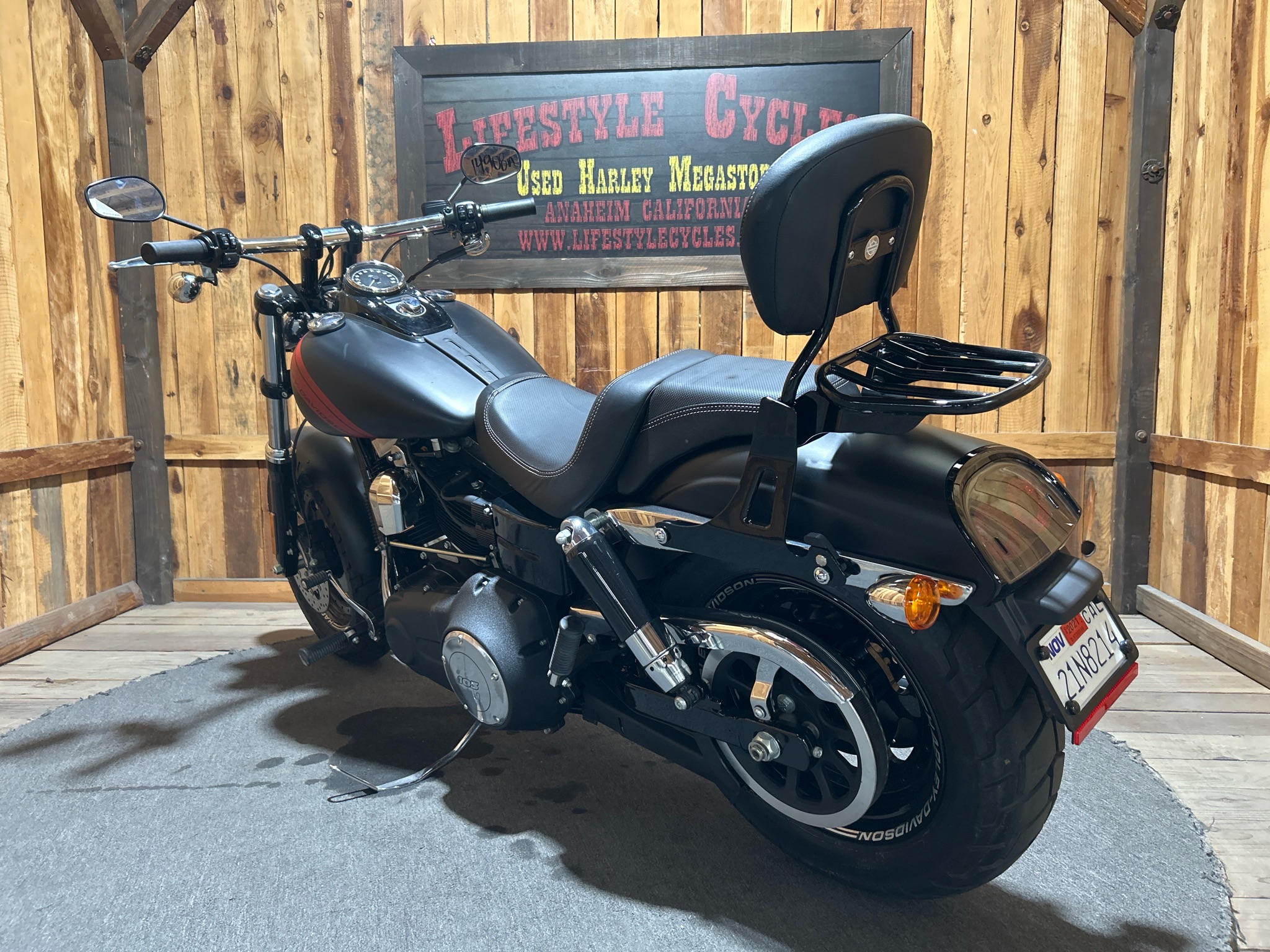 2014 Harley-Davidson Dyna® Fat Bob® 6