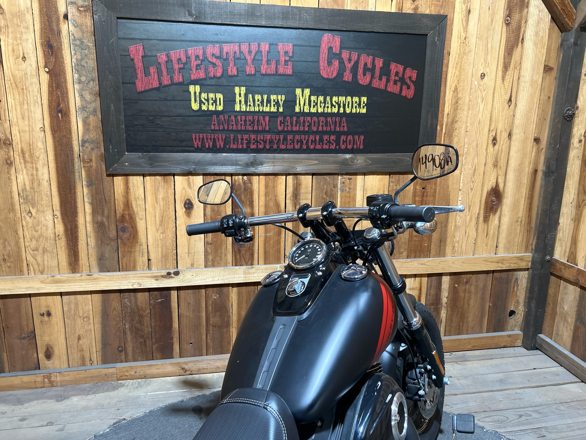 2014 Harley-Davidson Dyna® Fat Bob® 10