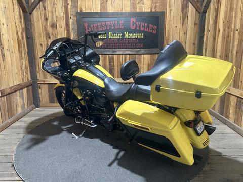 カーディフSTREM LIMITED 60UL Super73-ZX LE – Cecil's Cyclery