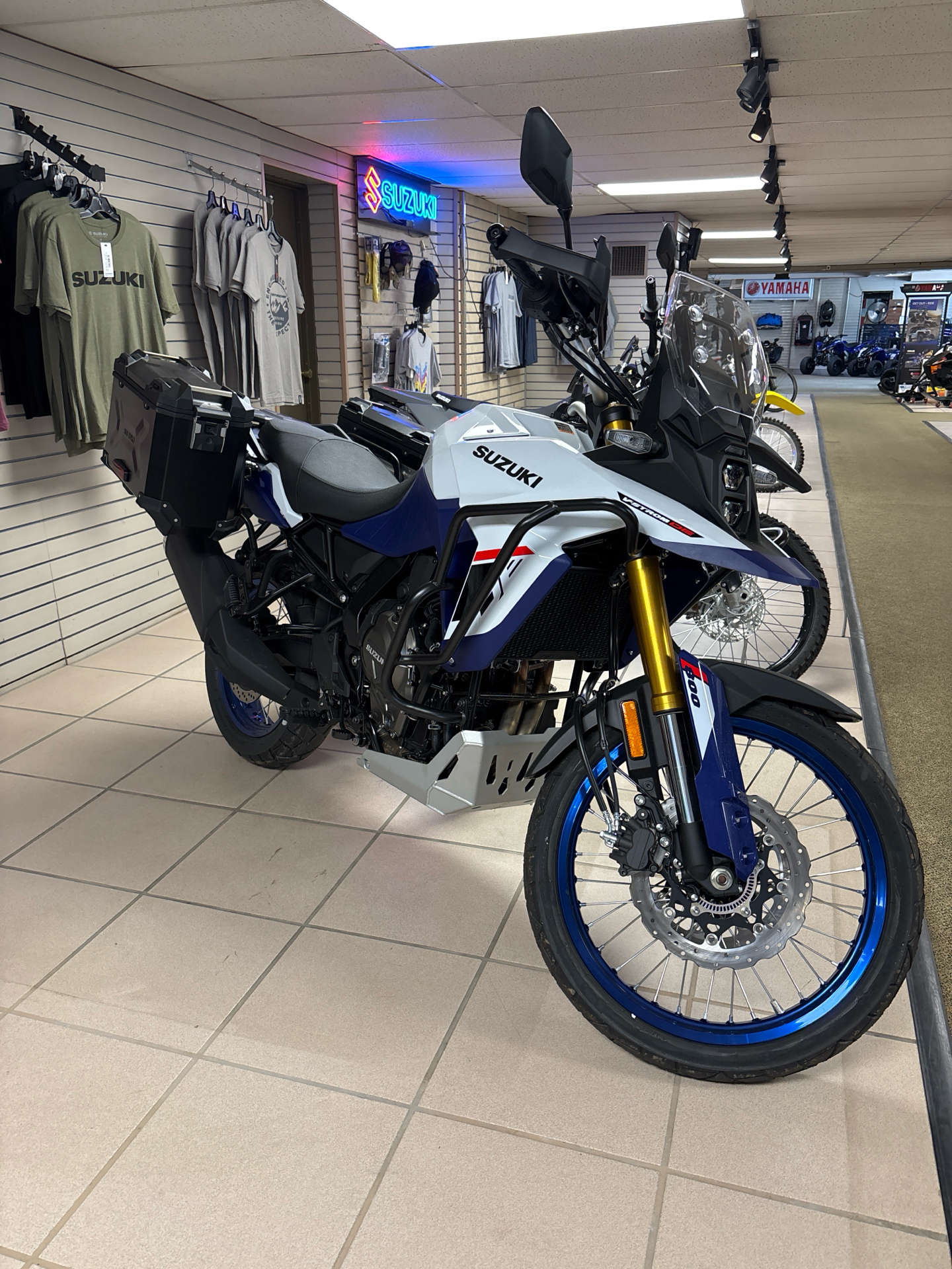 New 2025 Suzuki V-Strom 800DE Adventure Pearl Tech White