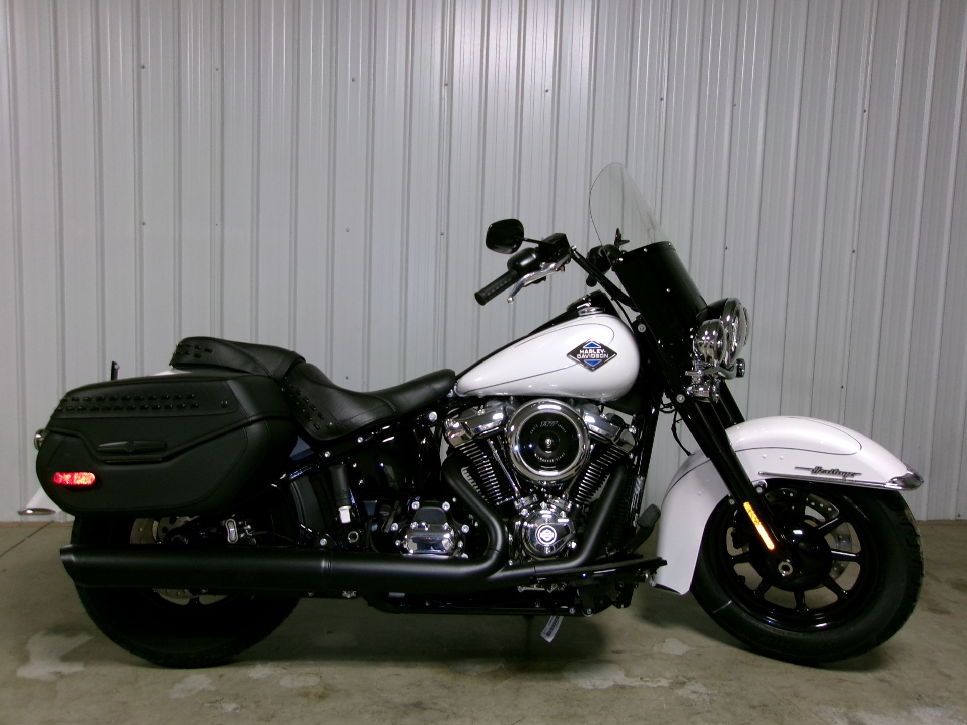 New 2025 Harley-Davidson Heritage Classic White Onyx Pearl with