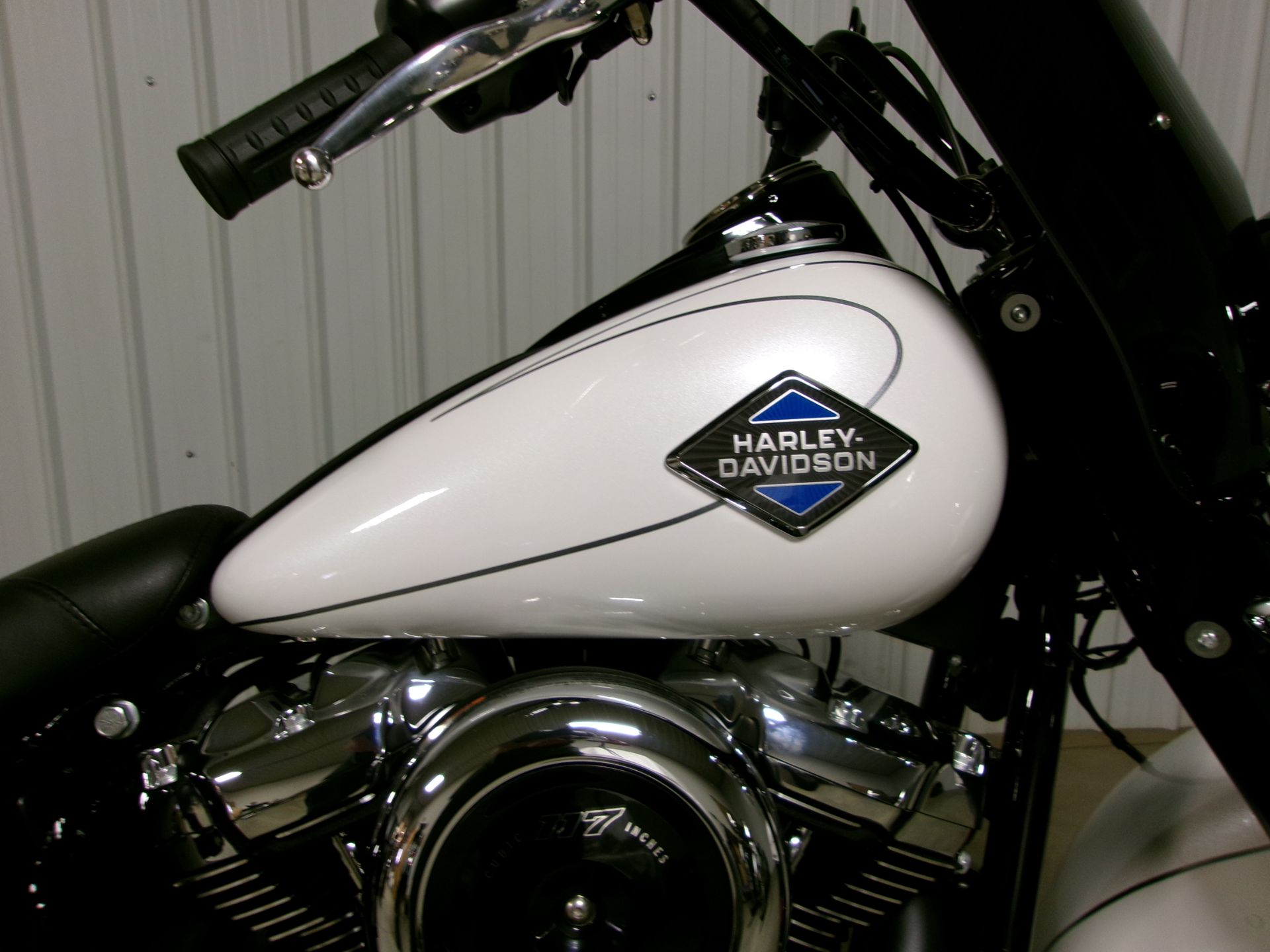 New 2025 Harley-Davidson Heritage Classic White Onyx Pearl with