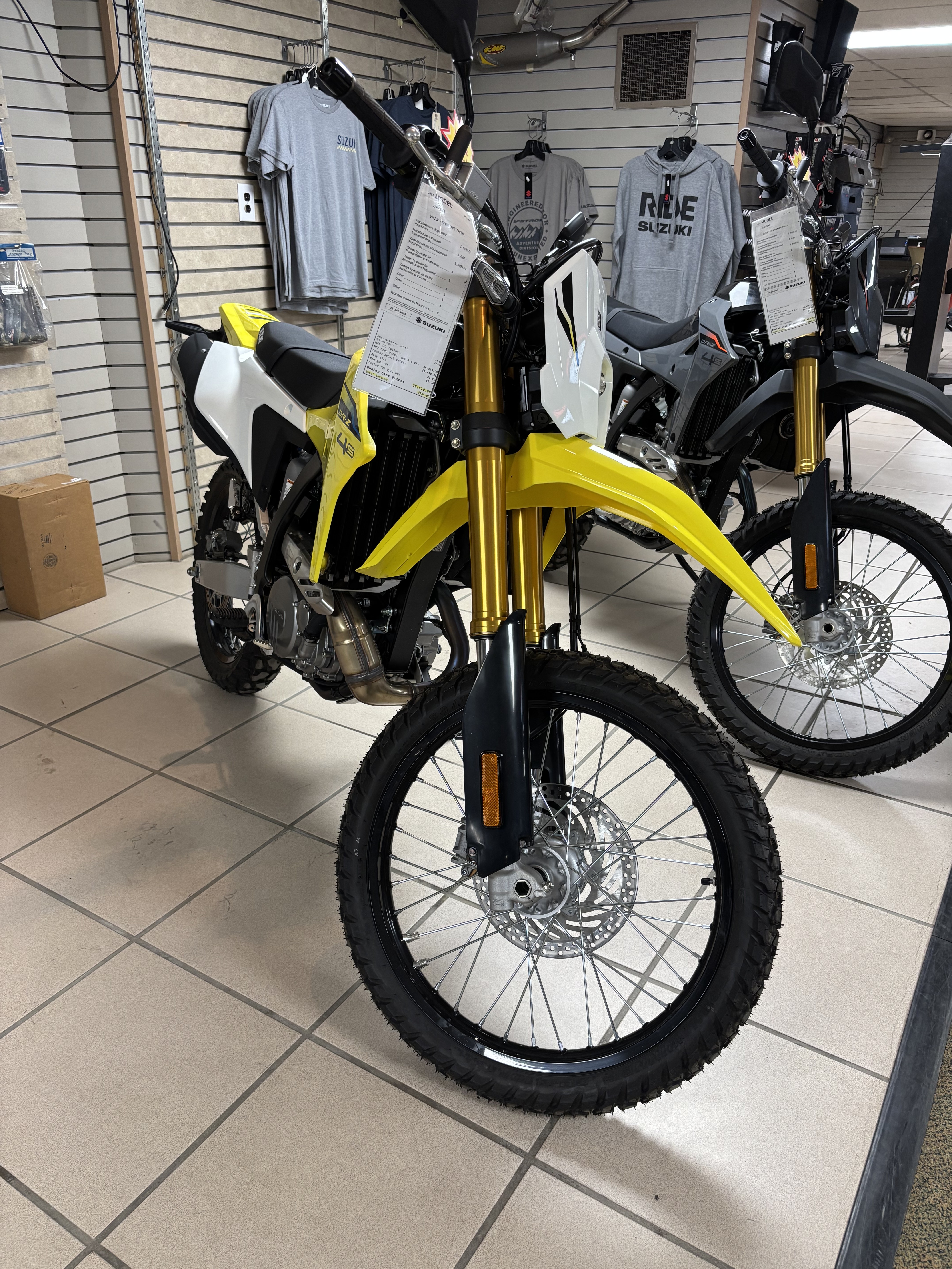 New 2025 Suzuki DR-Z4S Champion Yellow No. 2 / Solid Special White