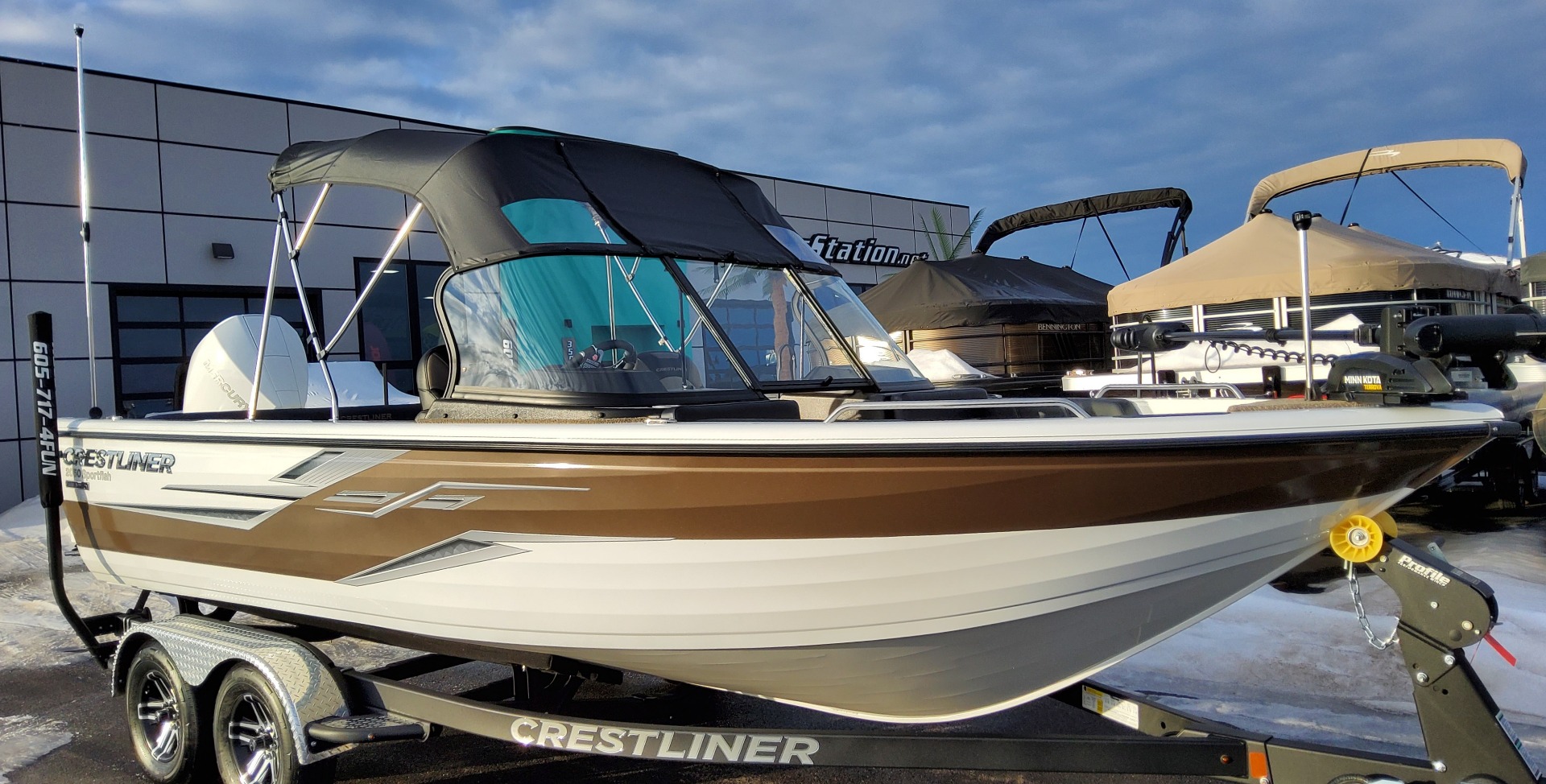 New 2024 Crestliner 2050 Sportfish Power Boats Outboard in