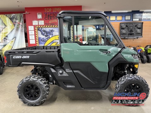 2026 Can-Am Defender DPS CAB