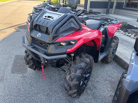 2025 Can-Am Outlander X MR 700 in Charleston, West Virginia - Photo 4
