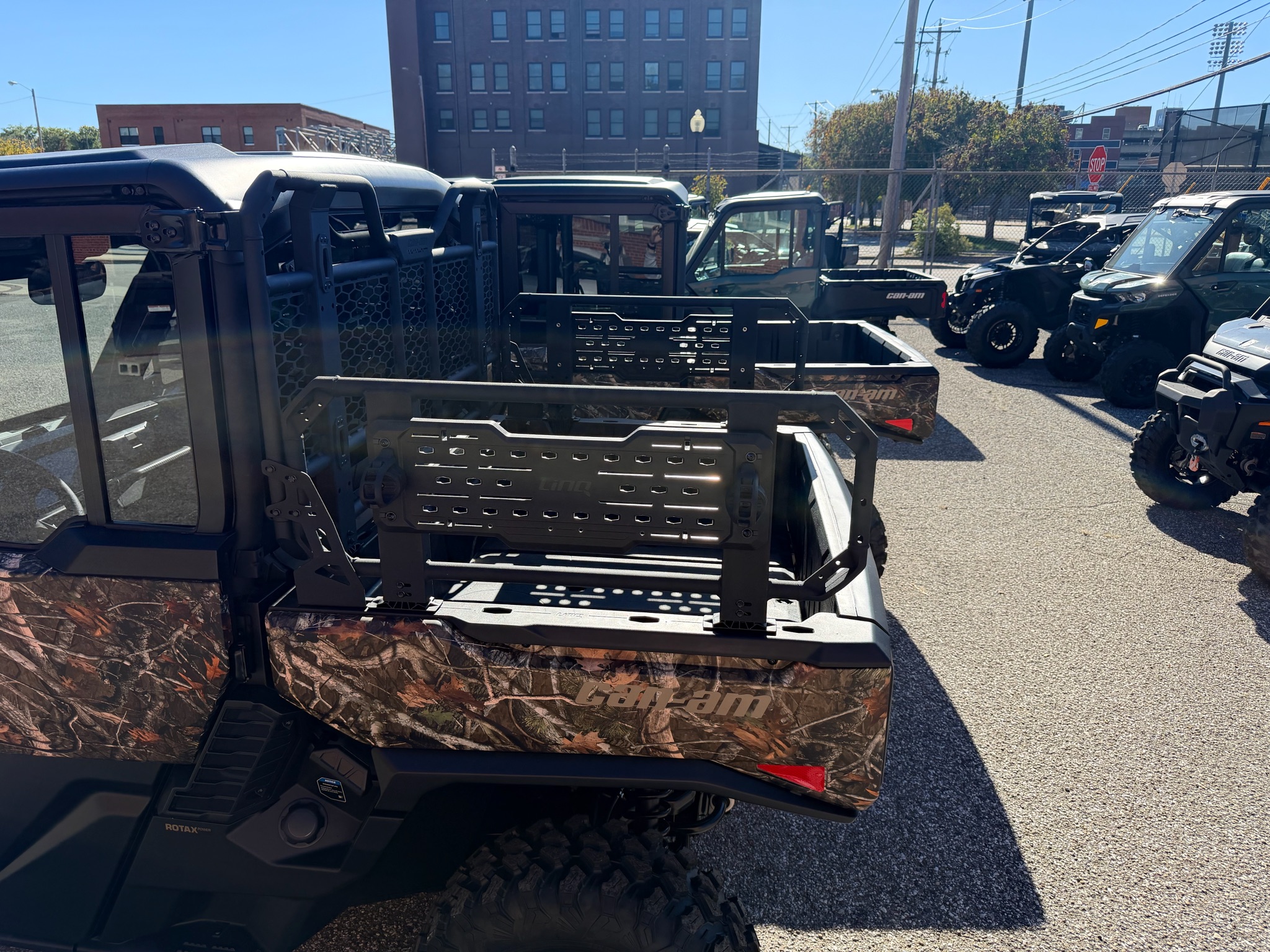 2027 Can-Am™ Defender XU Limited HD11 3