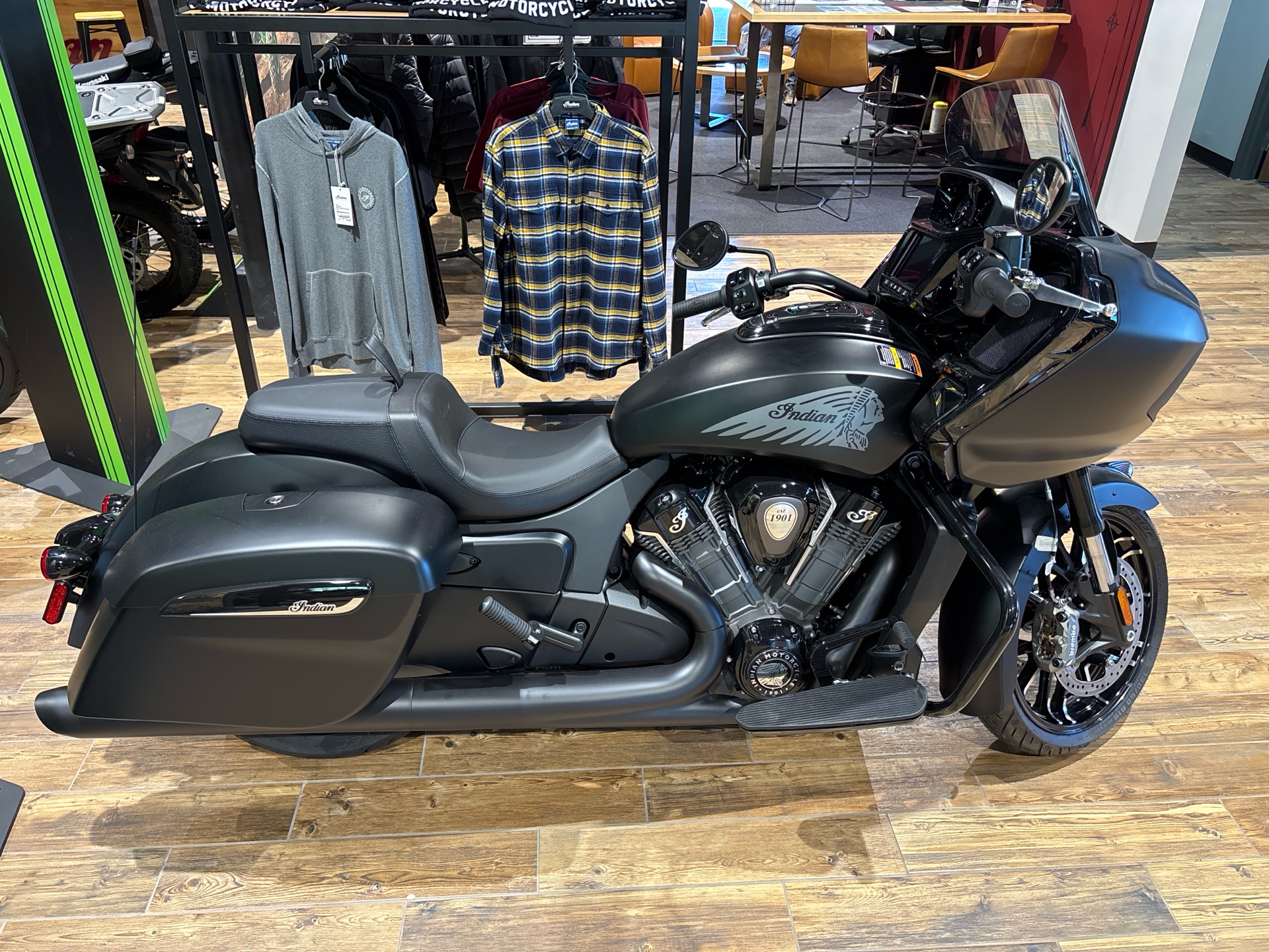 New 2025 Indian Motorcycle Challenger® Dark Horse®, Barboursville