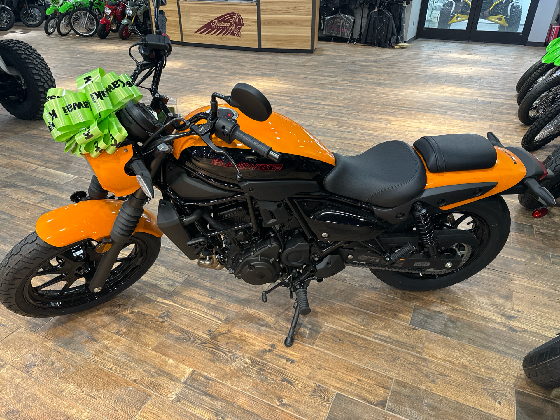 Kawasaki ELIMINATOR250V タンク オレンジ/ブラック New 2024 Kawasaki Eliminator SE ABS Candy Steel Furnace Orange