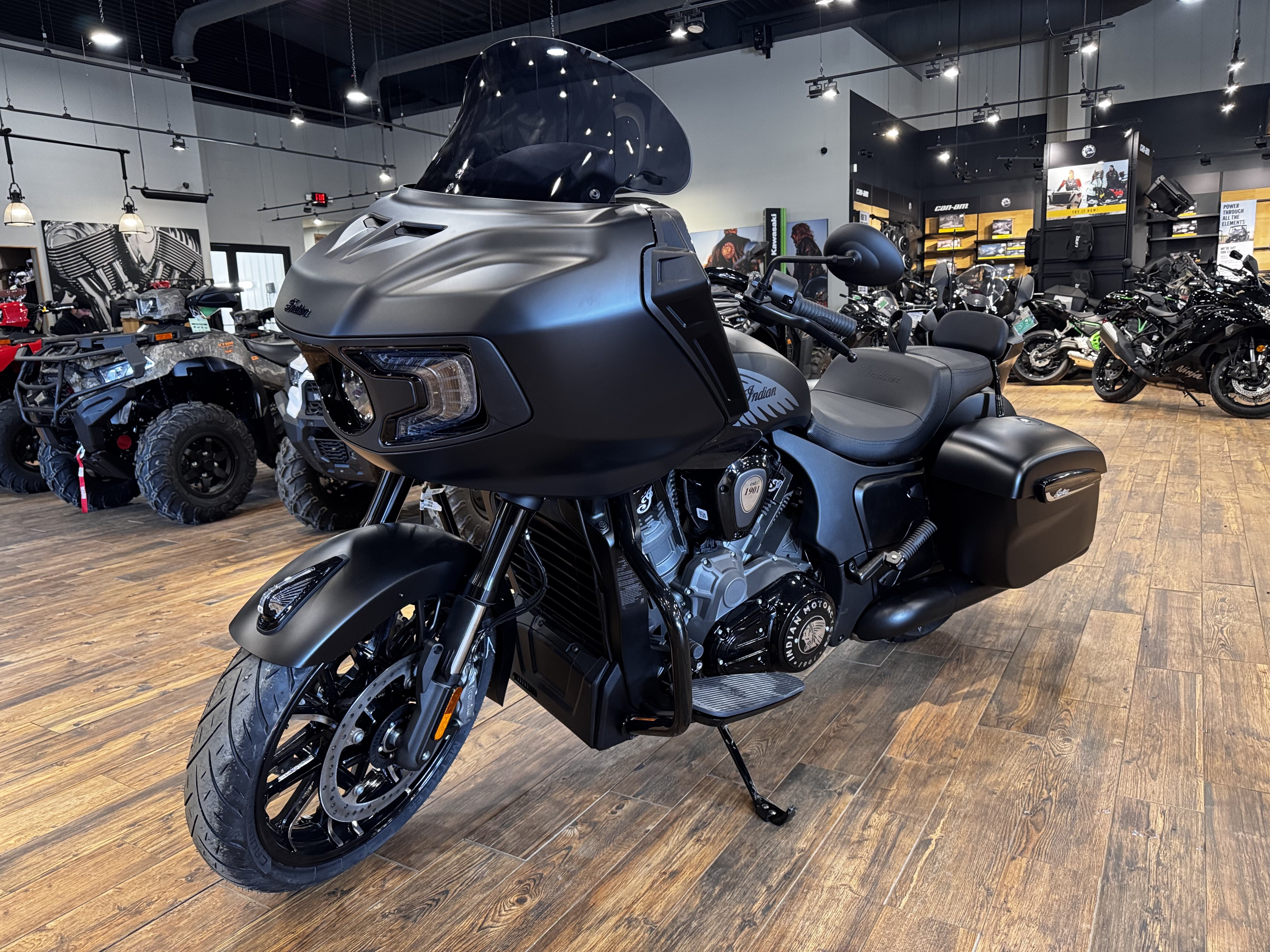 New 2026 Indian Motorcycle Challenger® Dark Horse®, Mineral Wells