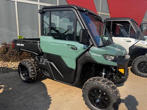 2026 Can-Am Defender DPS CAB