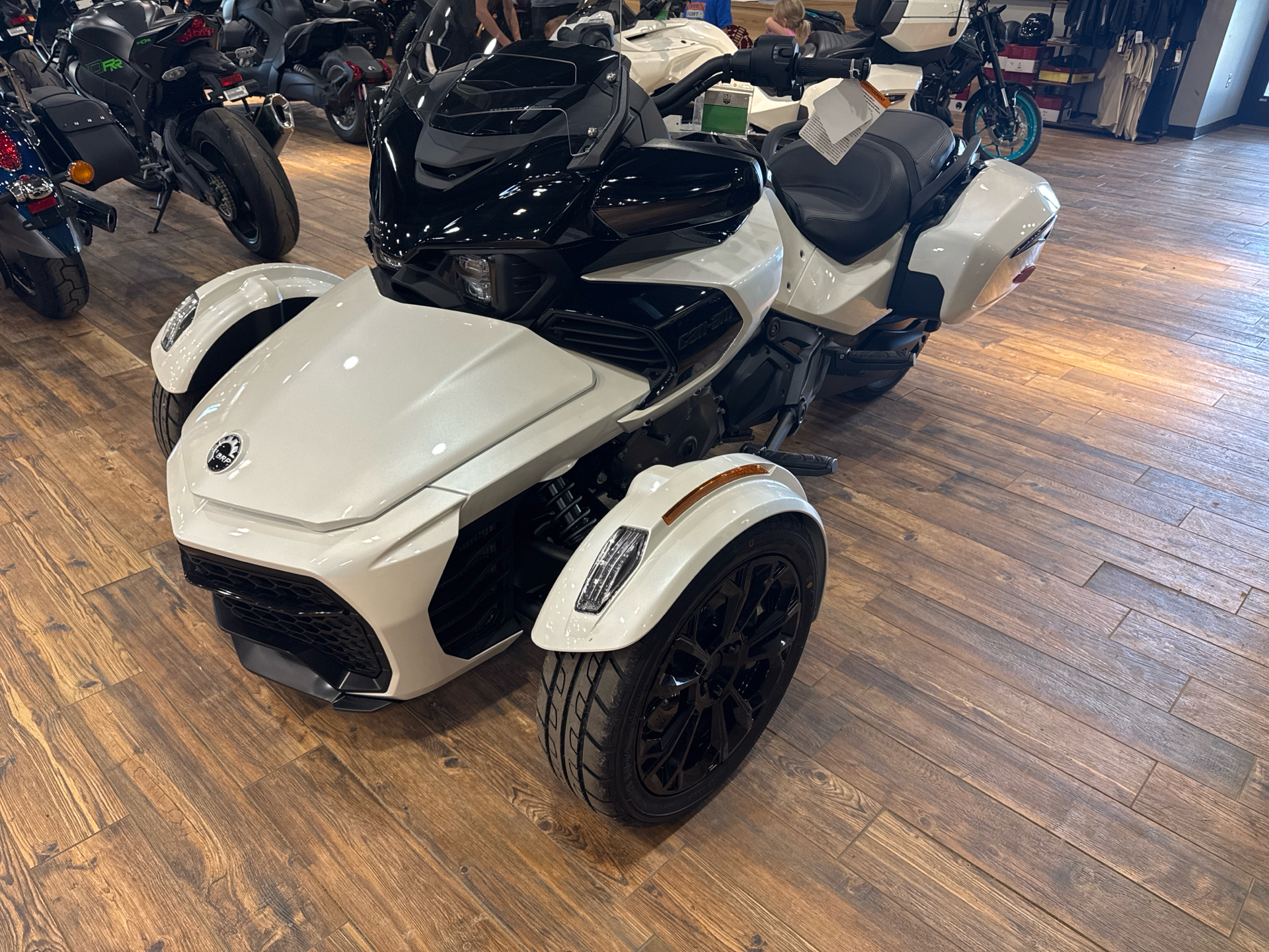 New 2025 Can-Am Spyder F3-T, Mineral Wells WV | Specs, Price