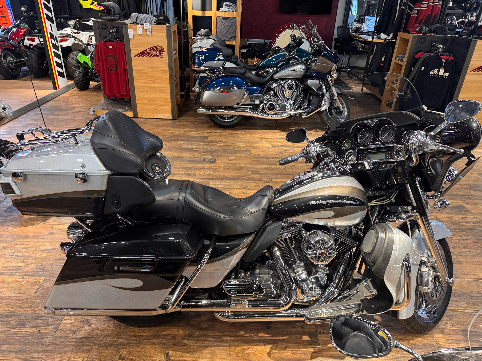Used 2013 Harley Davidson CVO Ultra Classic Electra Glide Mineral used-2013-harley-davidson-cvo-ultra-classic-electra-glide-mineral