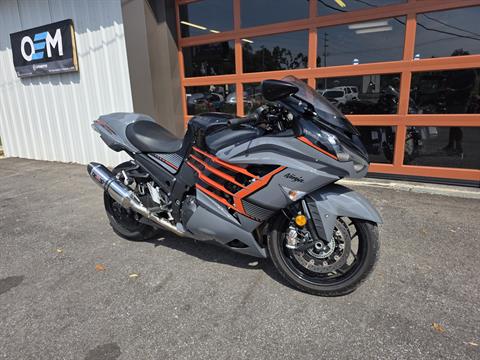 Kawasaki  2018年式　ニンジャ 2018 Kawasaki Ninja ZX-6R/ABS/KRT Edition Buyer's Guide: Specs