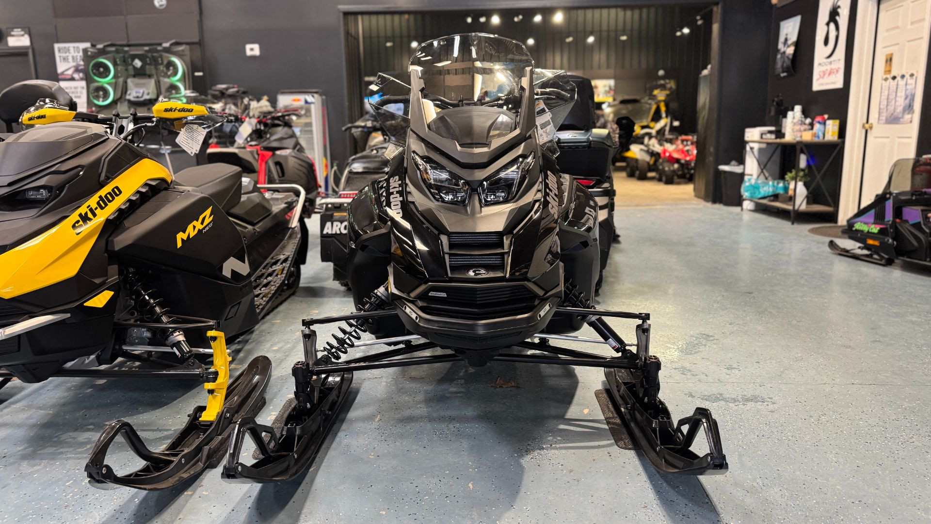 2026 Ski-Doo Renegade Adrenaline w/ Enduro Package 900 ACE Turb 2
