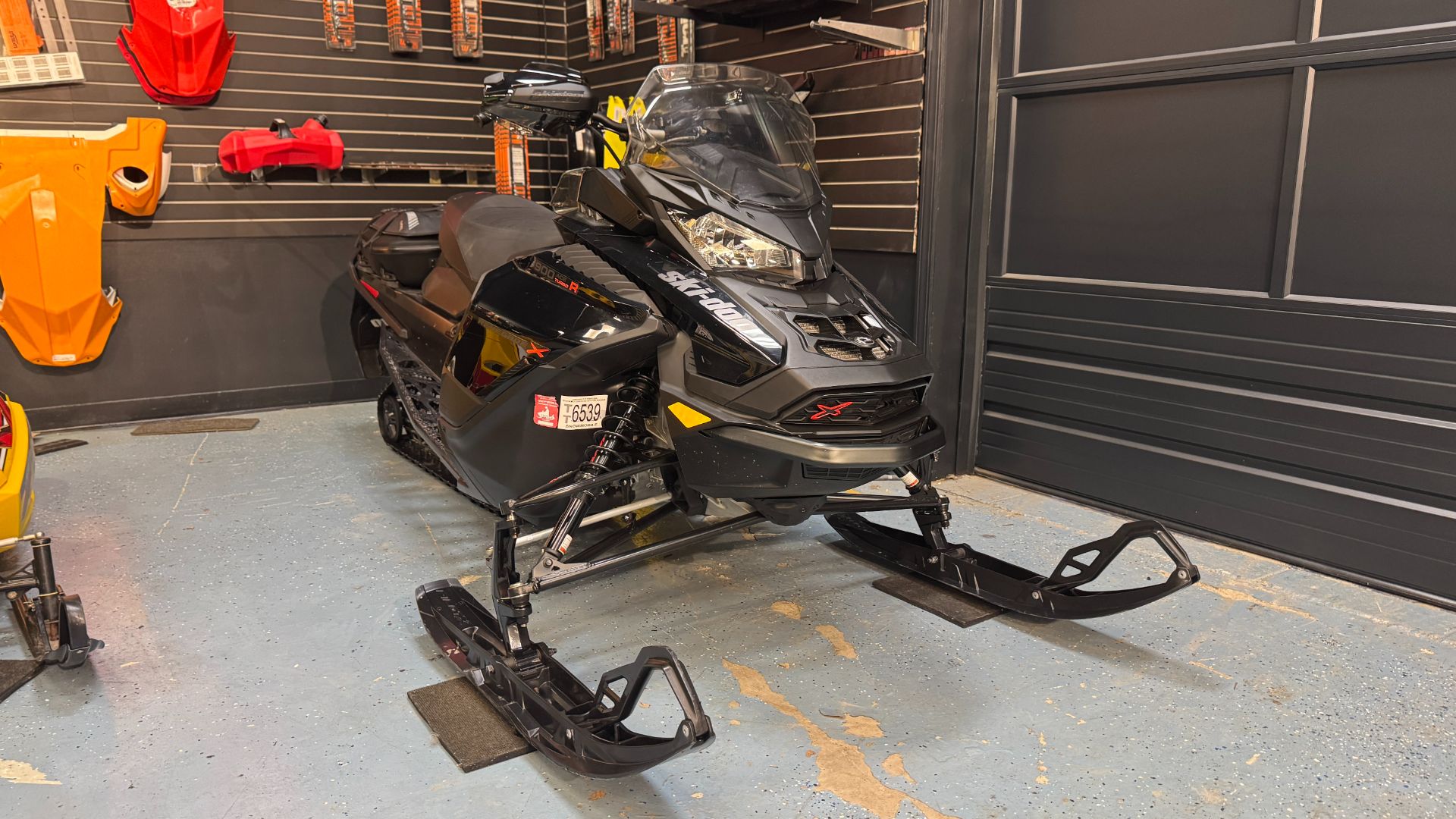 2023 Renegade X 900 ACE Turbo R ES Ripsaw 1.25