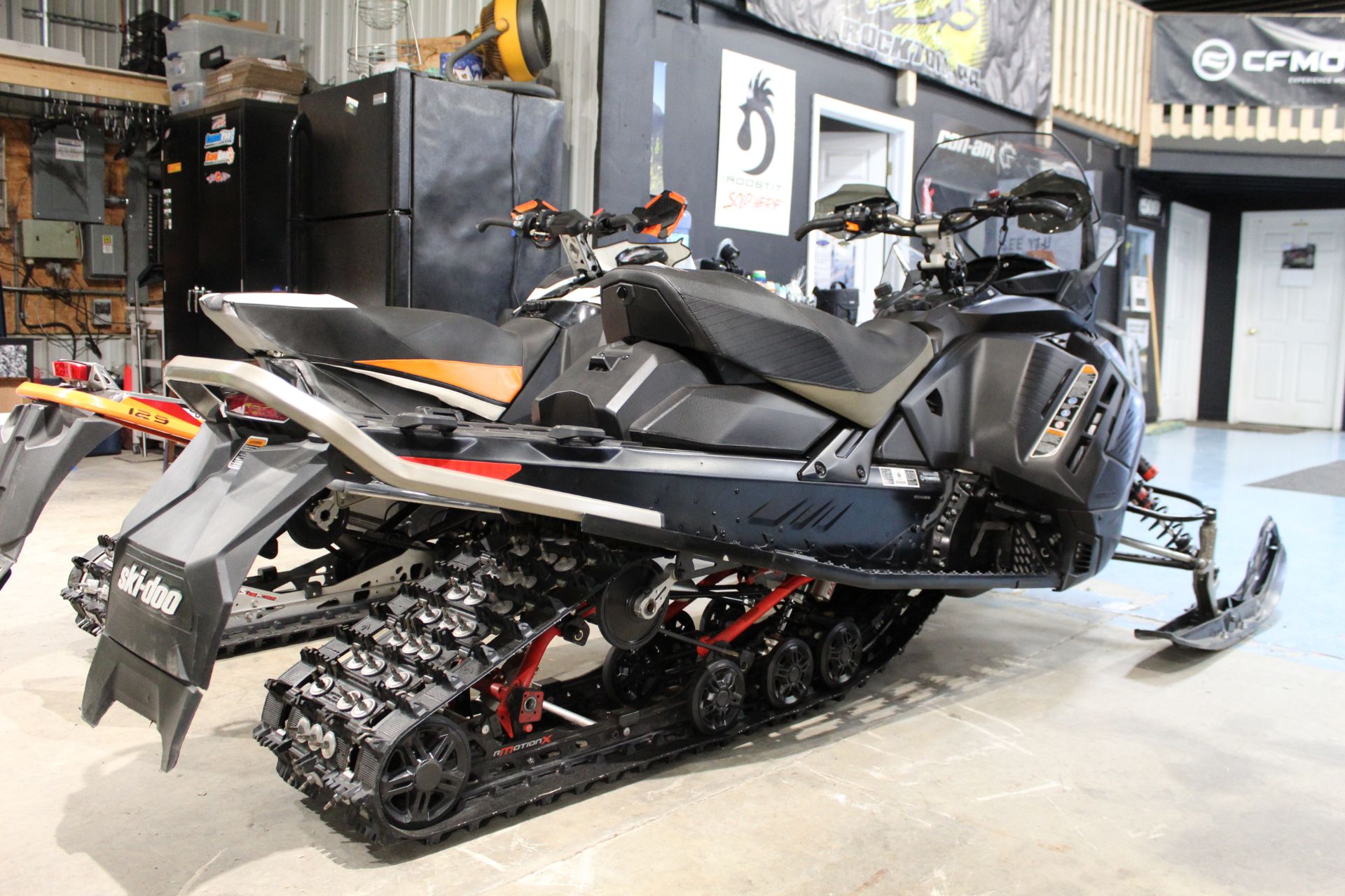 motto_kuma ROBIC ブラック グレー Used 2022 Ski-Doo Mach Z 900 ACE Turbo R ES w/ Smart-Shox, RipSaw