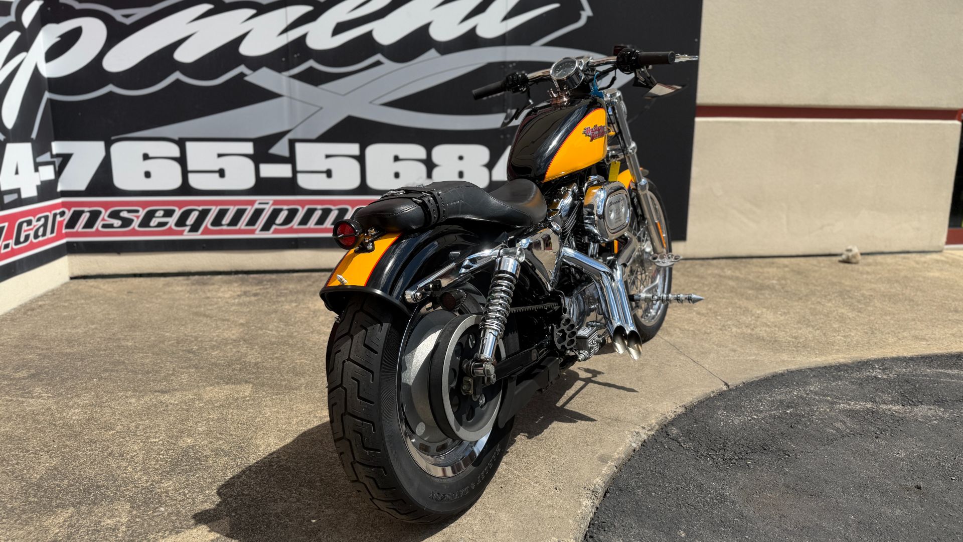 2001 Harley-Davidson XL 1200C Sportster® 1200 Custom 5