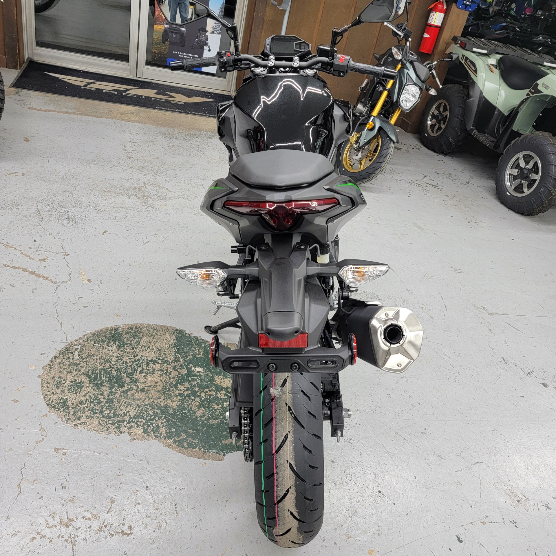 New 2025 Kawasaki Z500 ABS Metallic Spark Black / Metallic