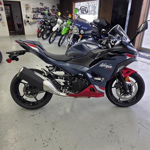 New 2026 Kawasaki Ninja® 500 SE ABS Metallic Matte Twilight Blue