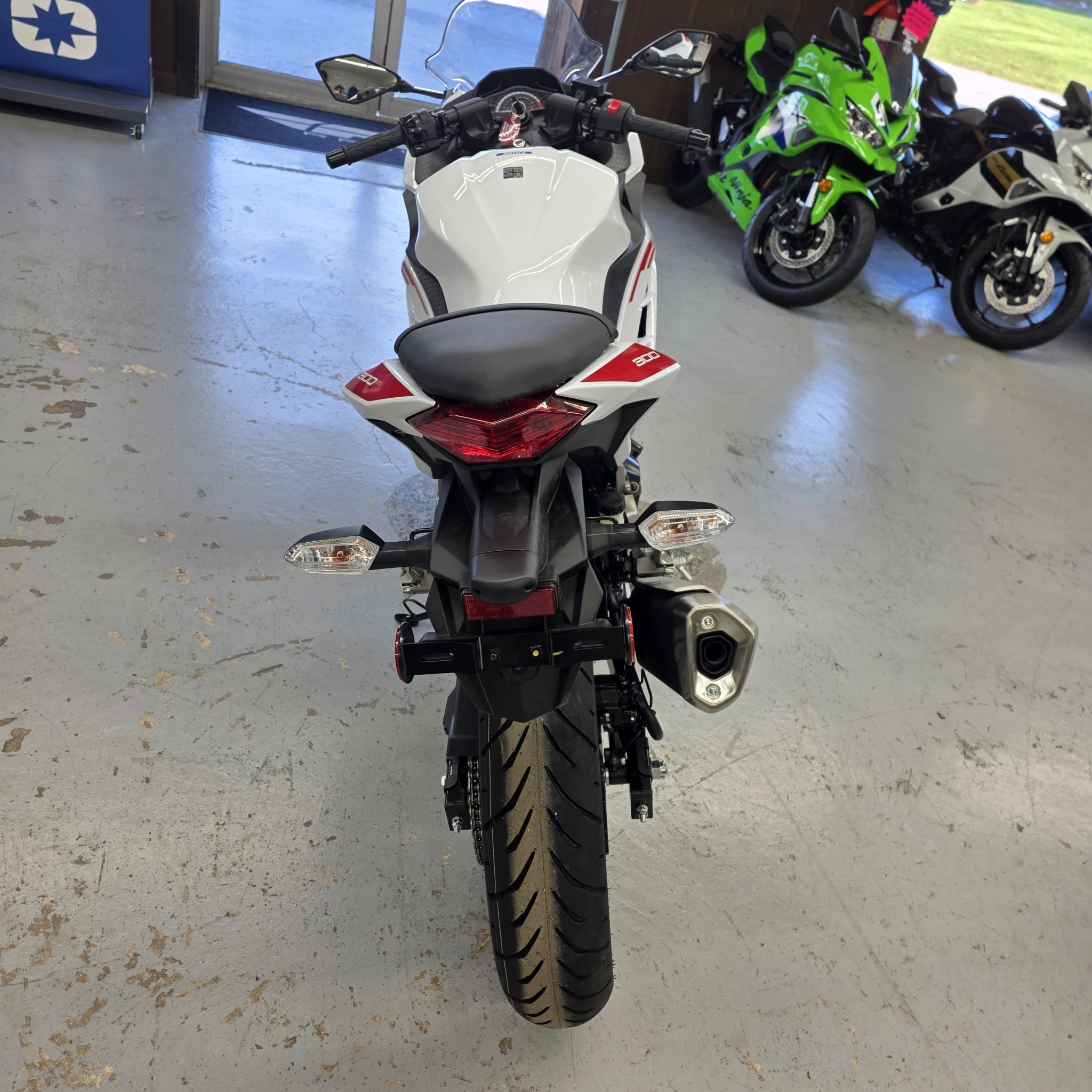 2026 Kawasaki Ninja® 300 ABS 4