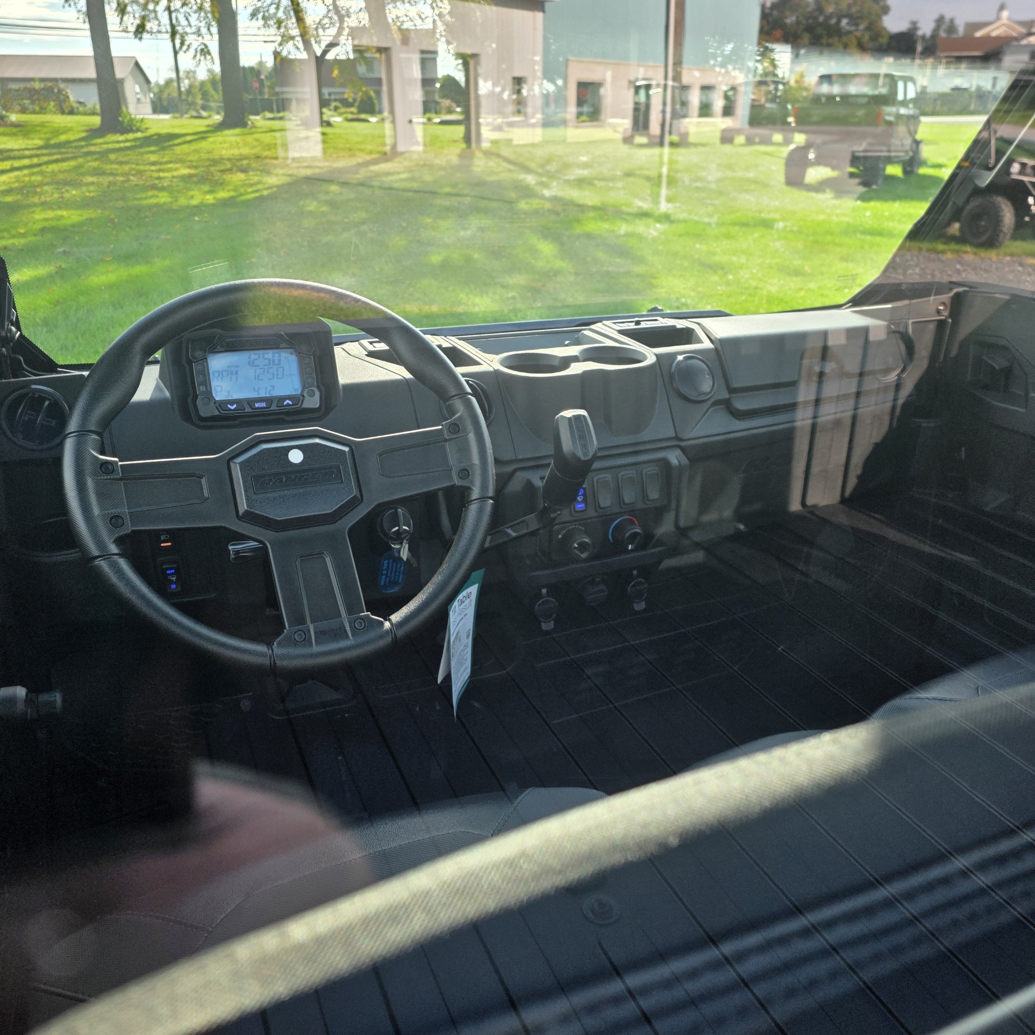 2027 Polaris Ranger 1000 Cab 5