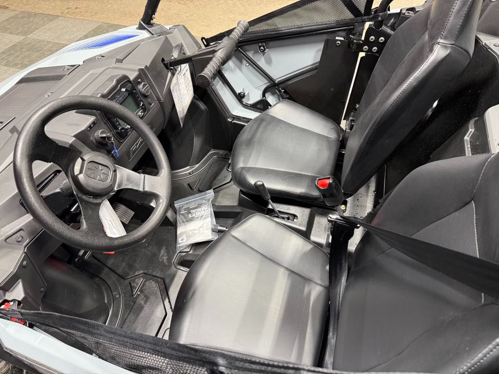 2026 Polaris RZR 200 EFI 6