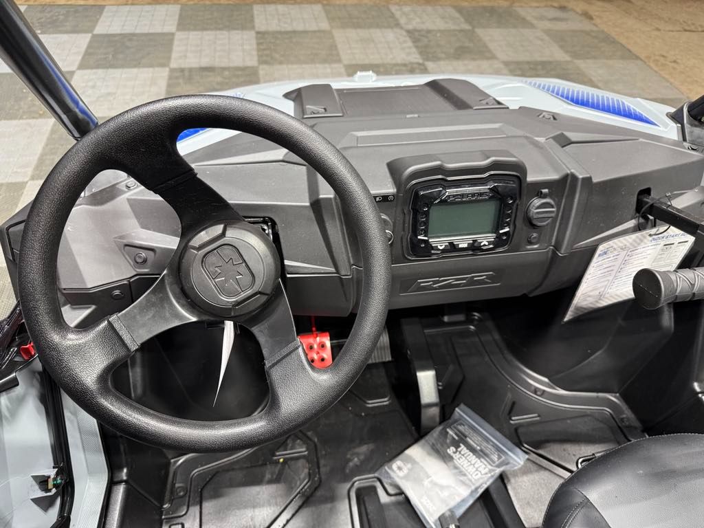 2026 Polaris RZR 200 EFI 7