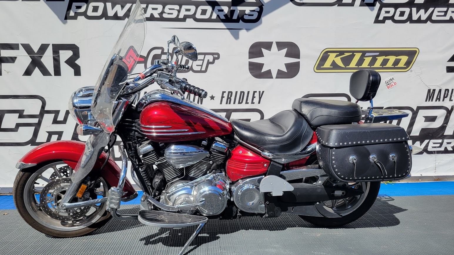 2009 Yamaha Roadliner S 1