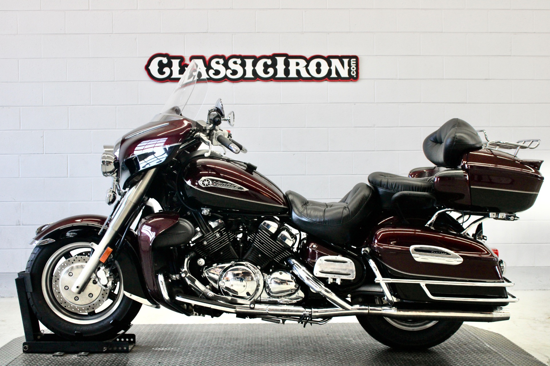 Corbin VEN-DT Dual Touring Seat for Yamaha Royal Star Venture (1999-2013