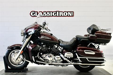 Used 2008 Yamaha Royal Star® Venture Black Cherry / Raven