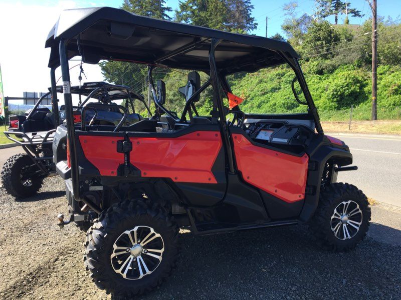 2018 Honda Pioneer 1000-5 Deluxe in North Bend, Oregon - Photo 2