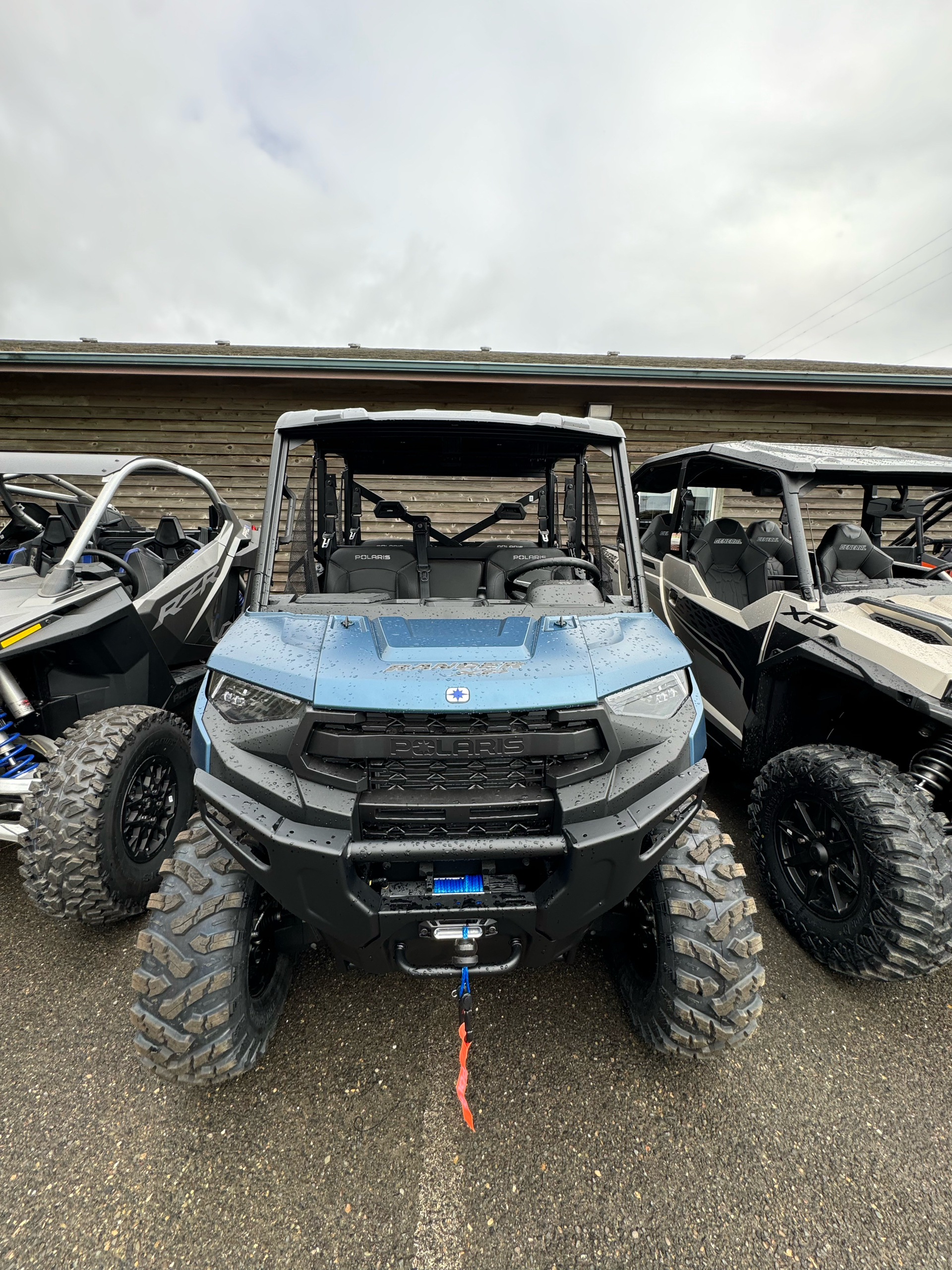 2025 Polaris Ranger Crew XP 1000 Premium in North Bend, Oregon - Photo 3