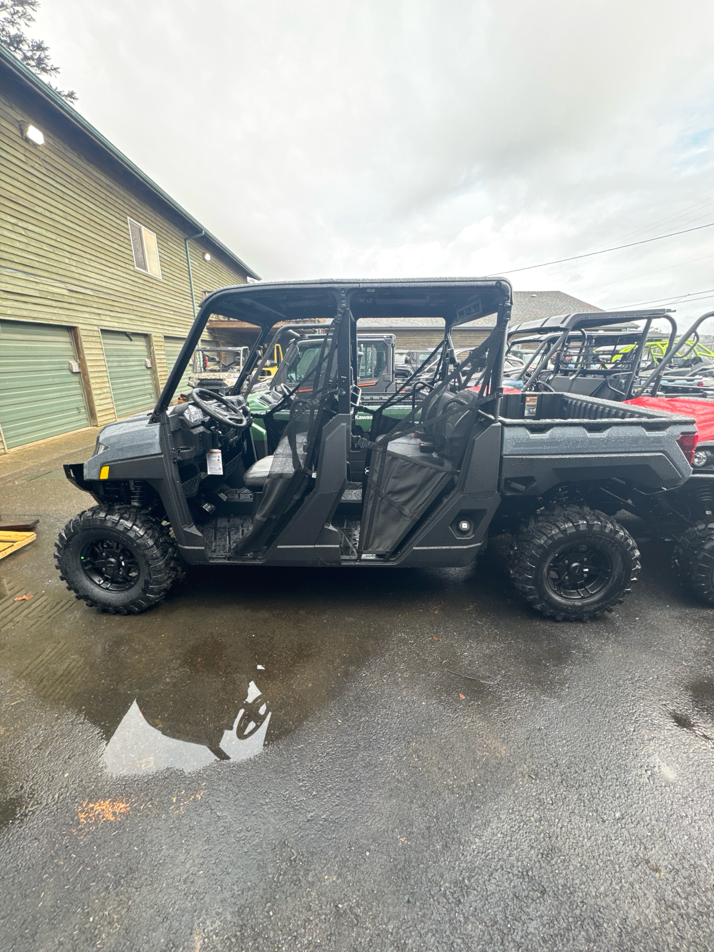 2025 Polaris Ranger Crew XP 1000 Premium in North Bend, Oregon - Photo 1