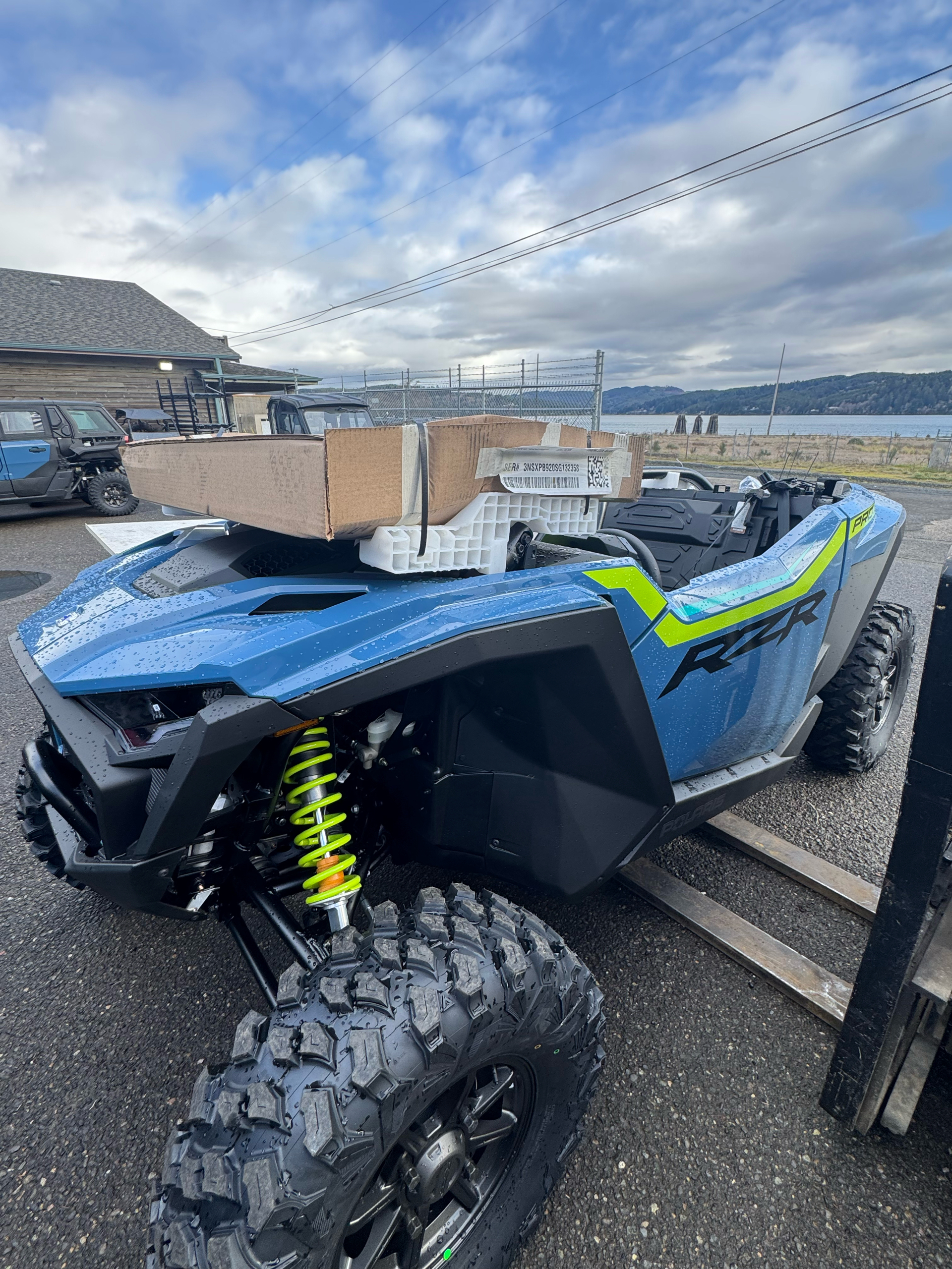 2025 Polaris RZR PRO XP Premium in North Bend, Oregon - Photo 2