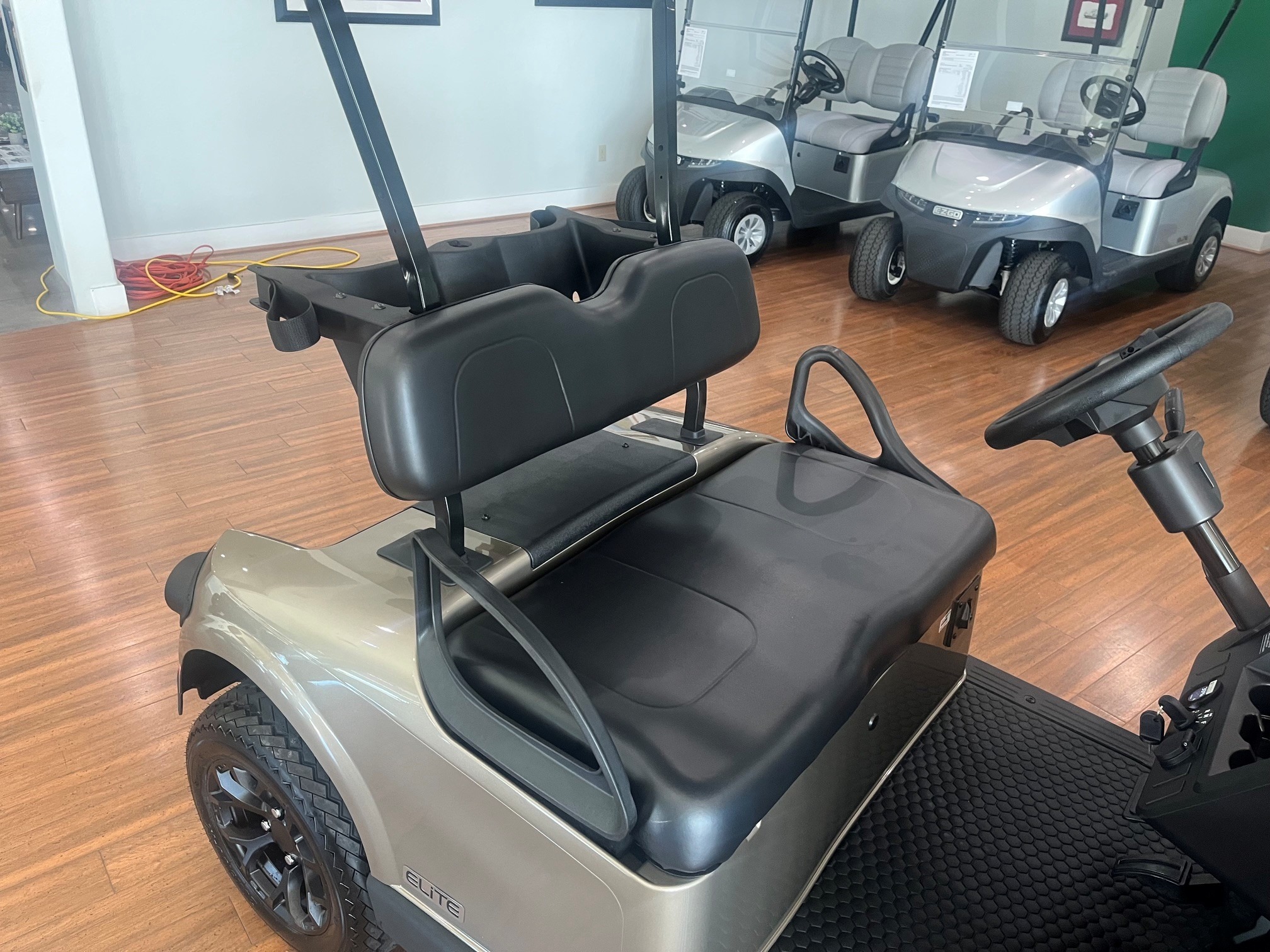 2027 EZGO RXV photo 6