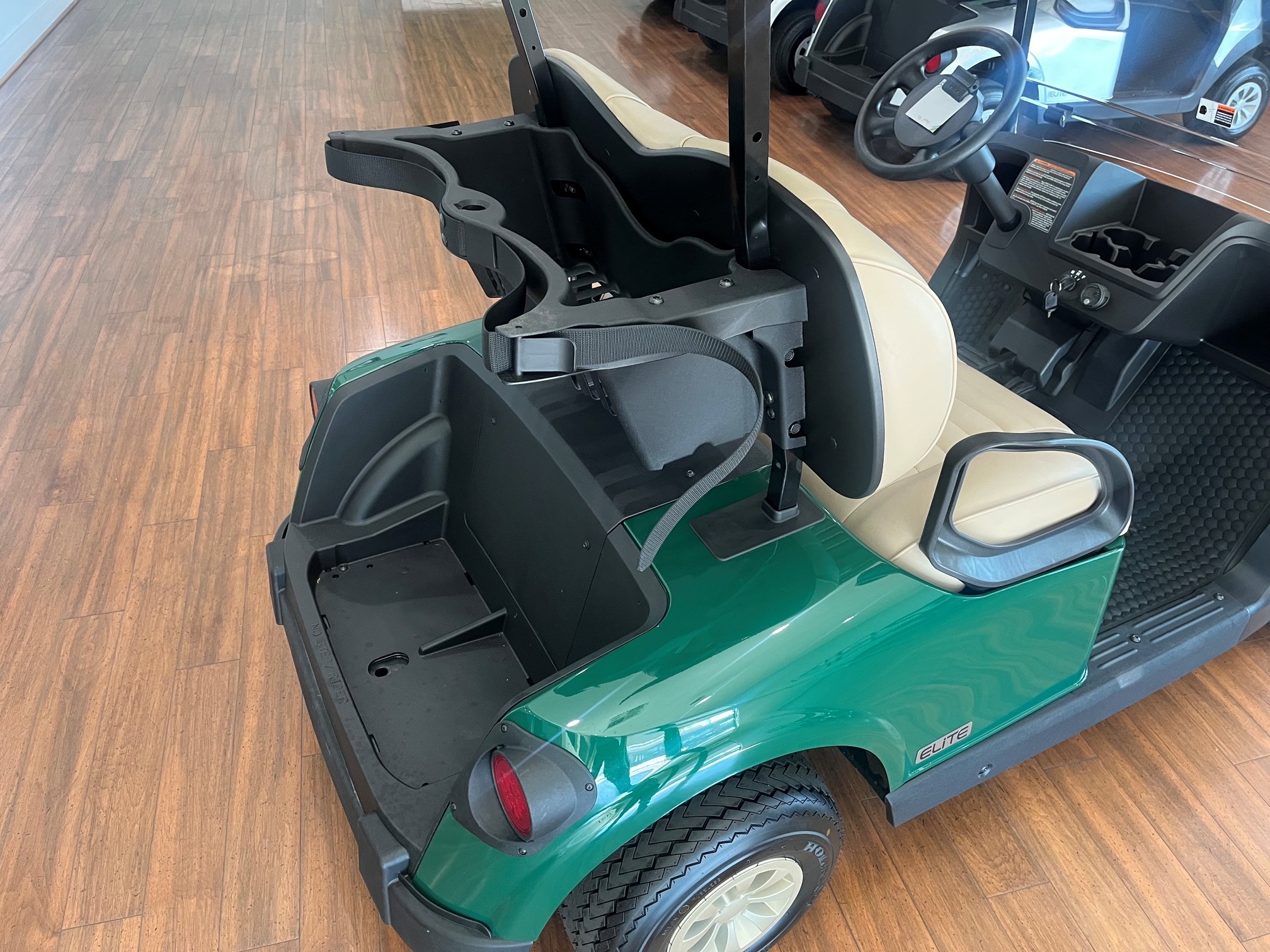 2026 EZGO RXV photo 5