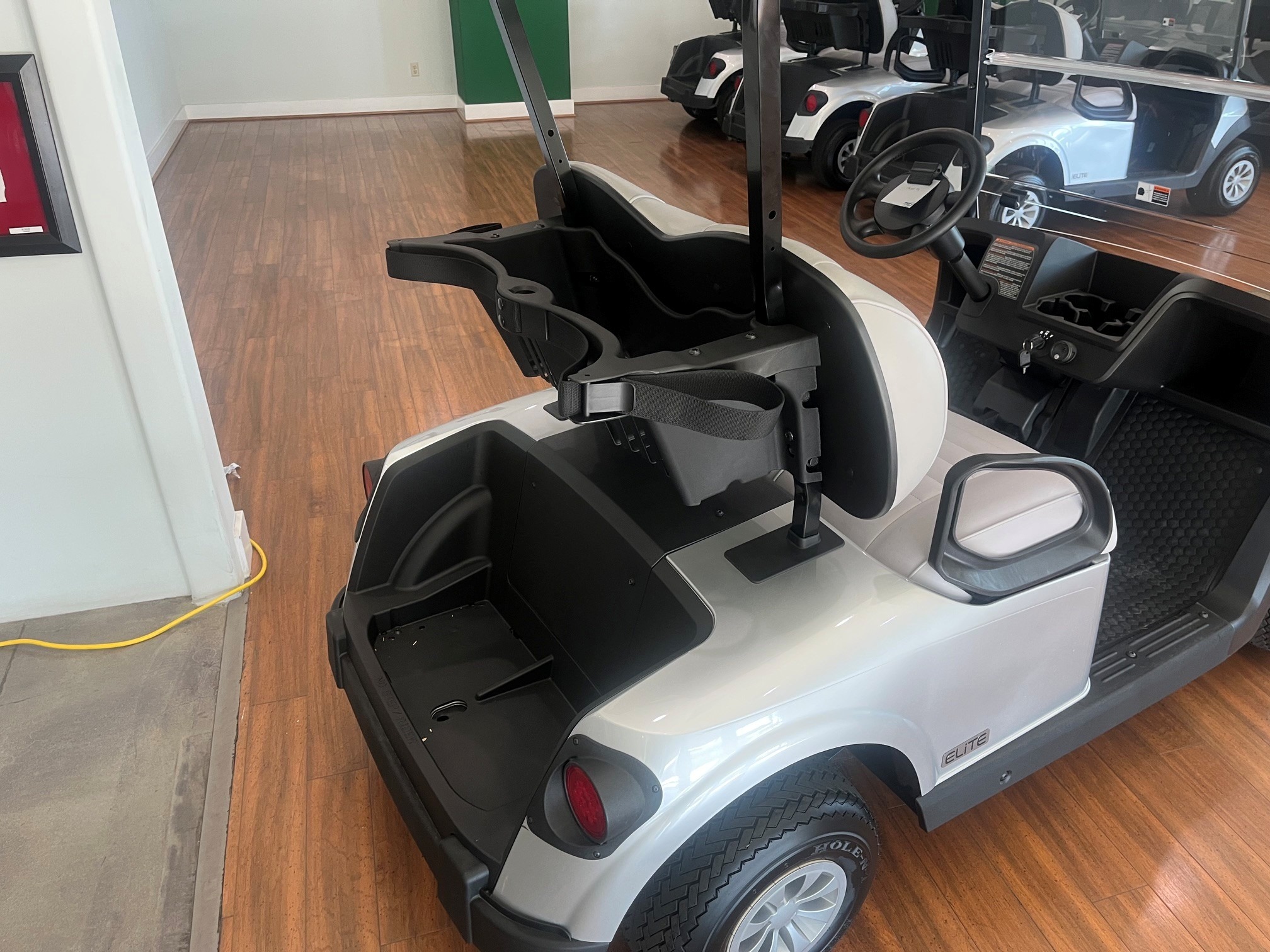 2026 EZGO RXV photo 5