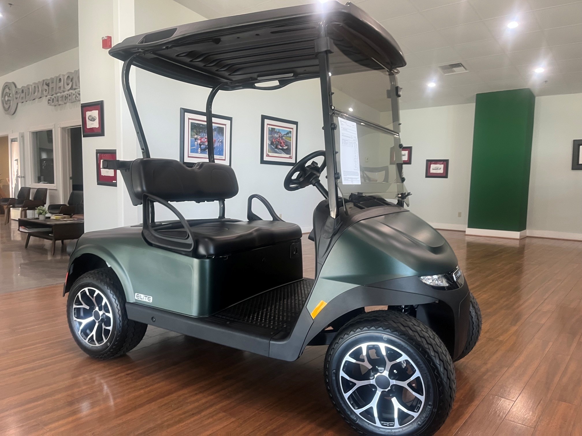 2026 EZGO RXV photo 3