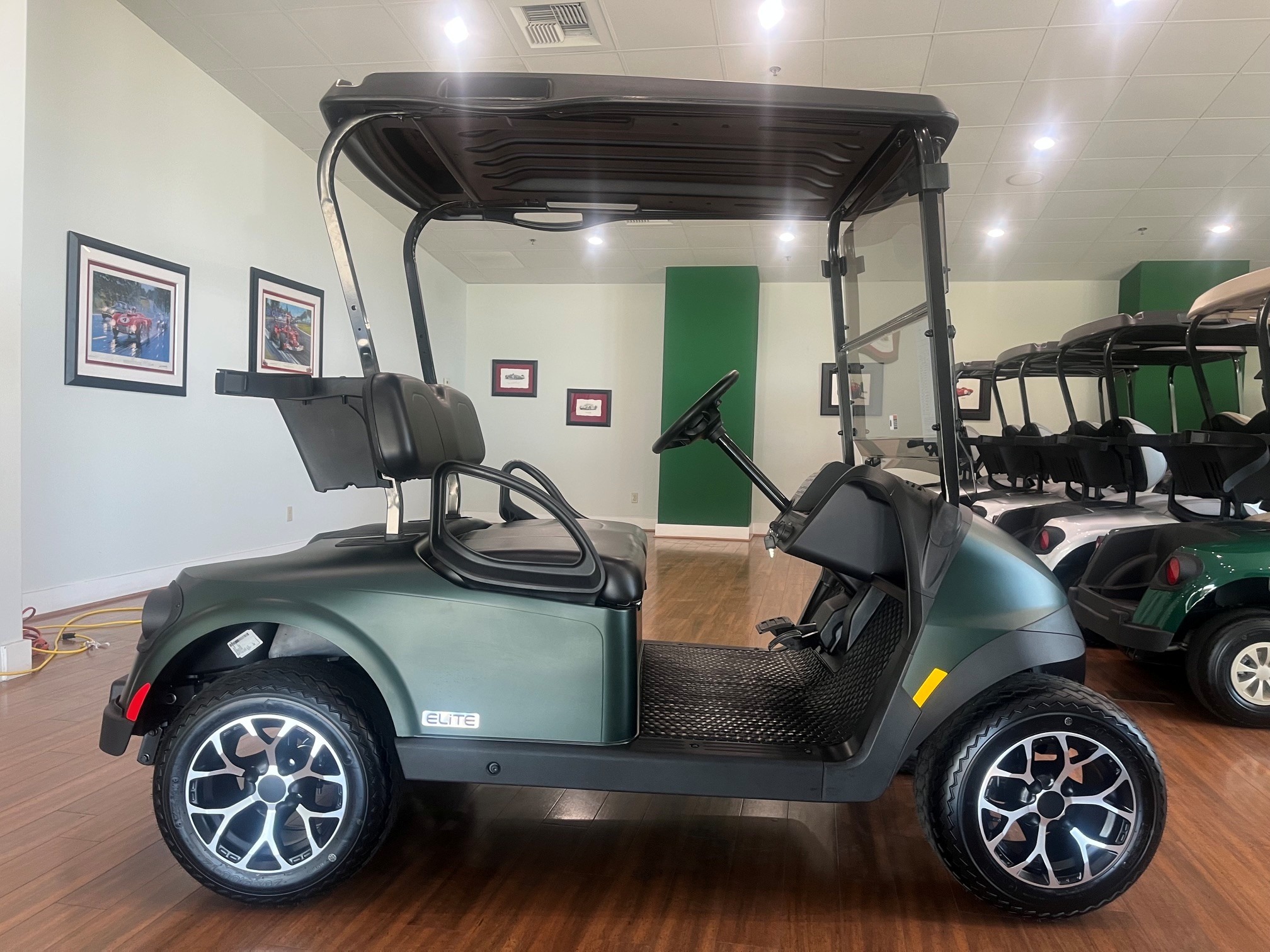 2026 EZGO RXV photo 4