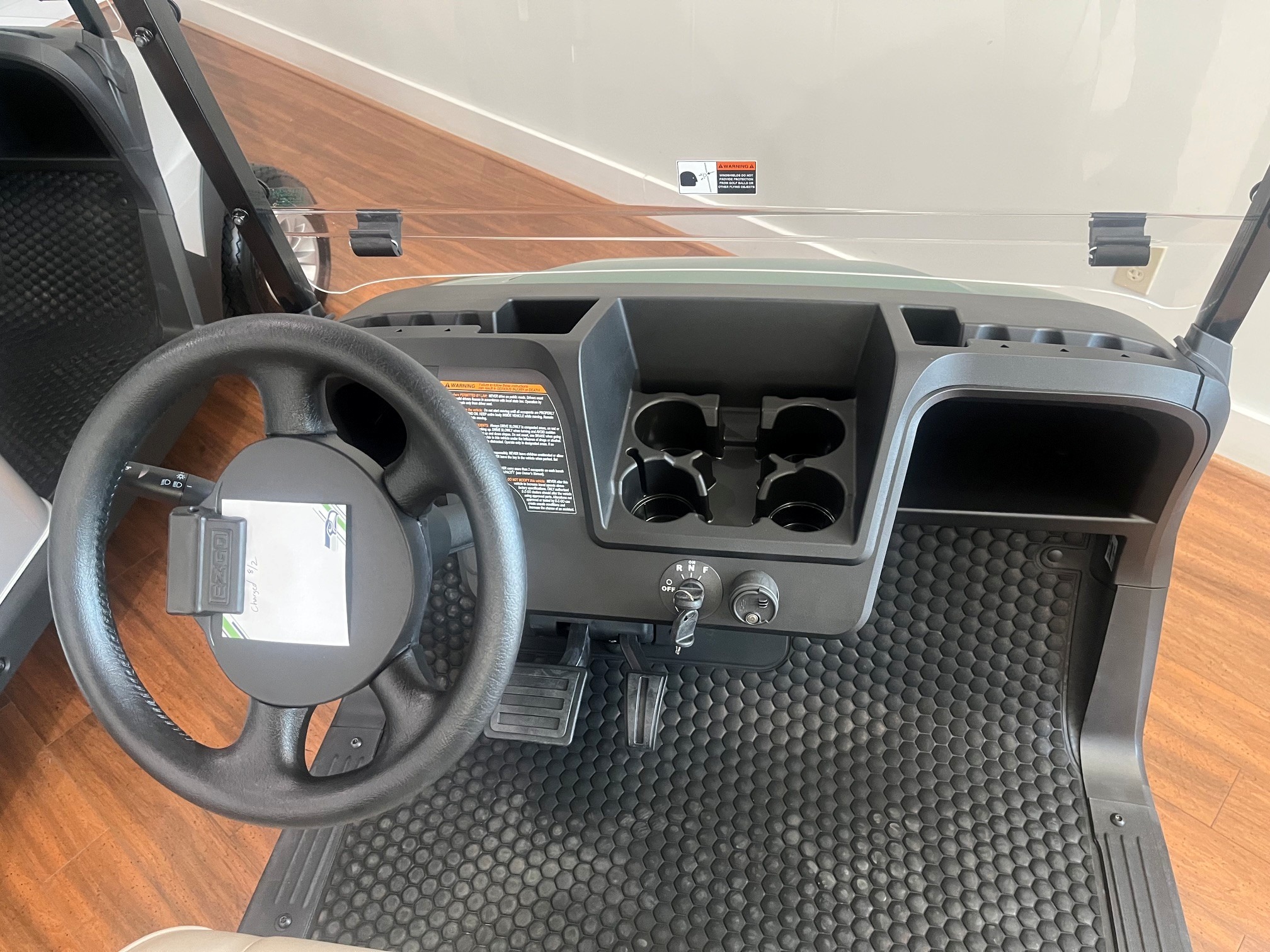 2026 EZGO RXV photo 6