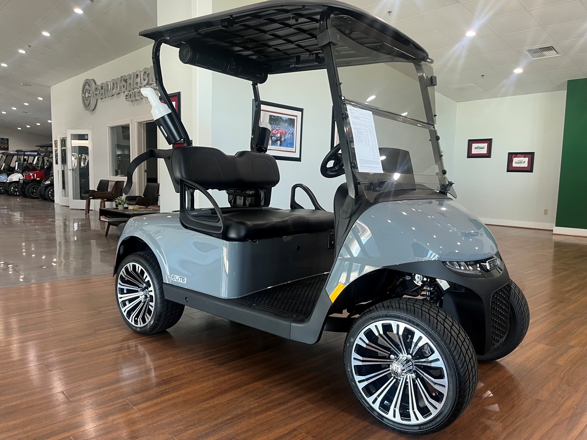 2026 EZGO RXV photo 3