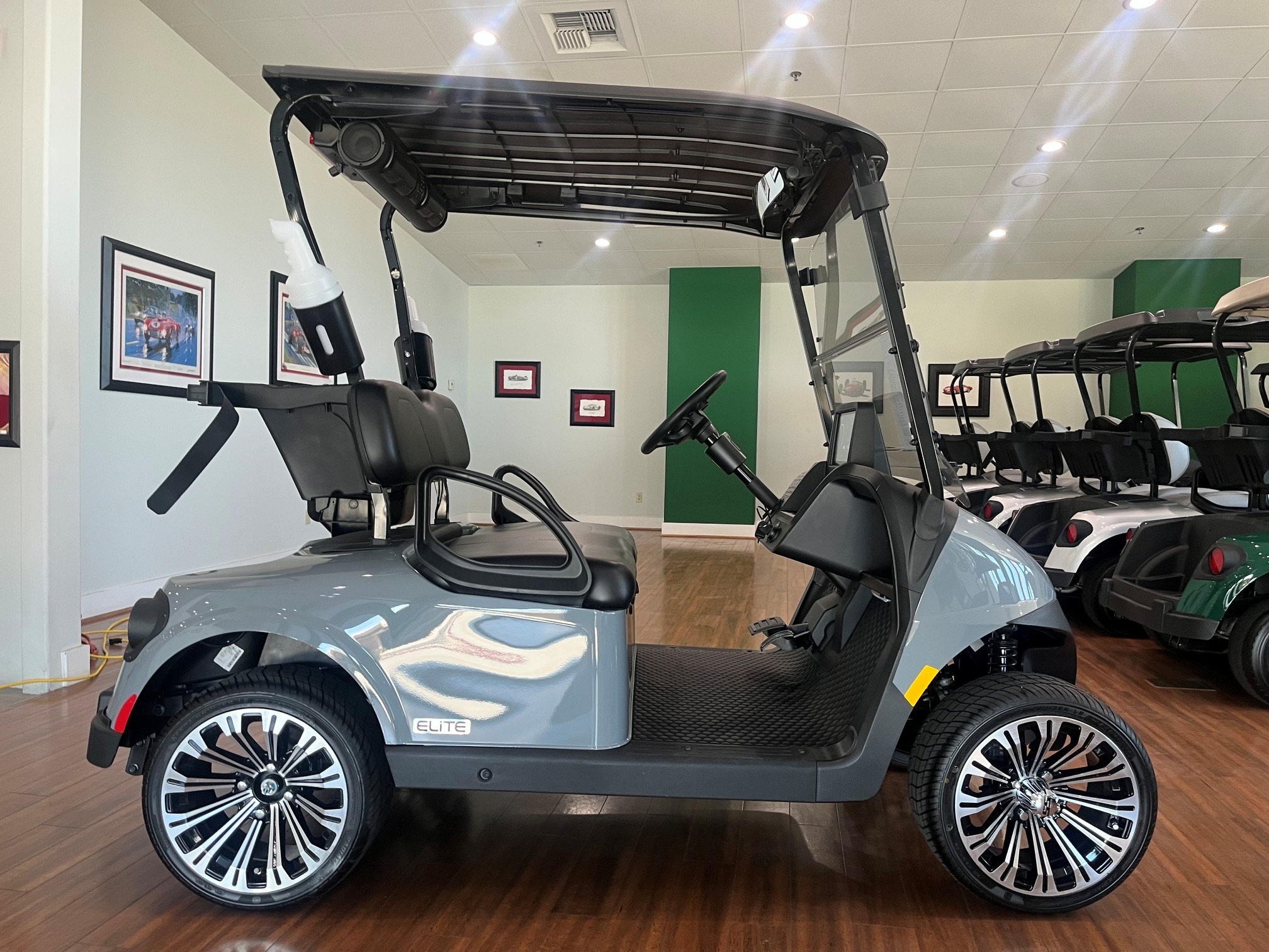 2026 EZGO RXV photo 4