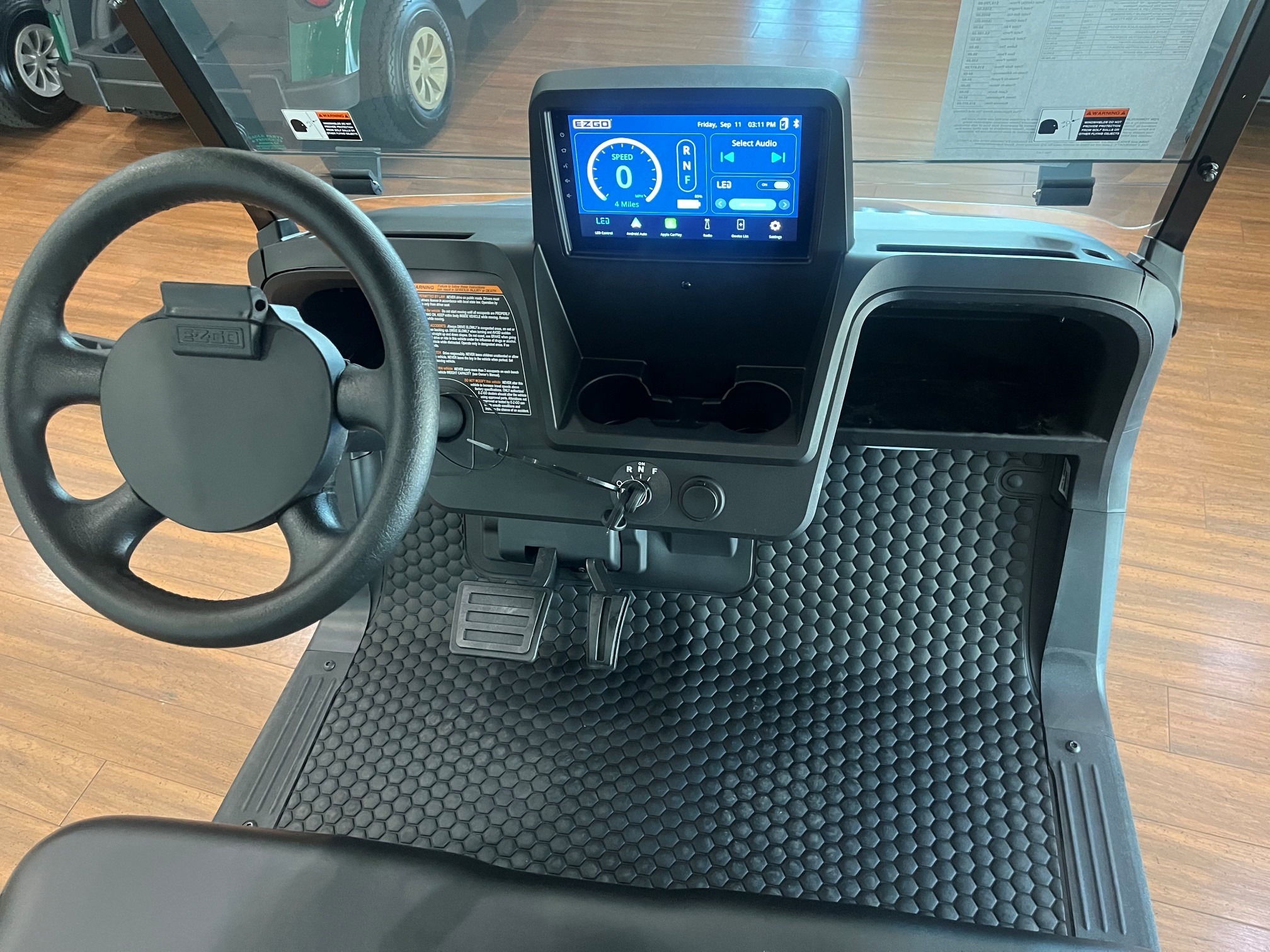 2026 EZGO RXV photo 7