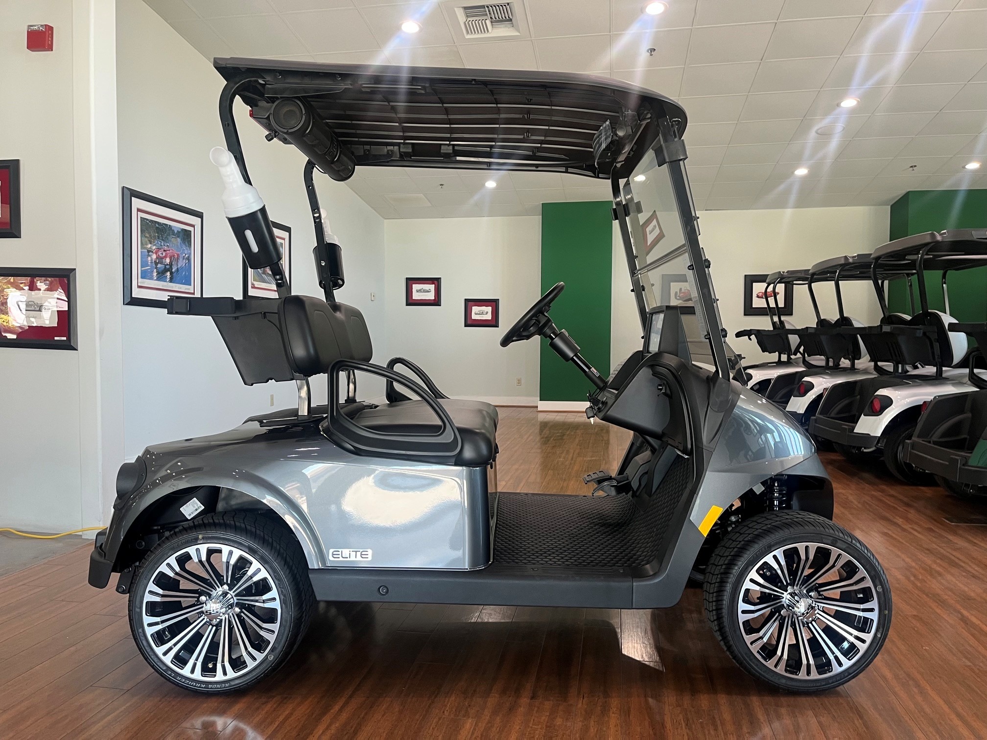 2026 EZGO RXV photo 4
