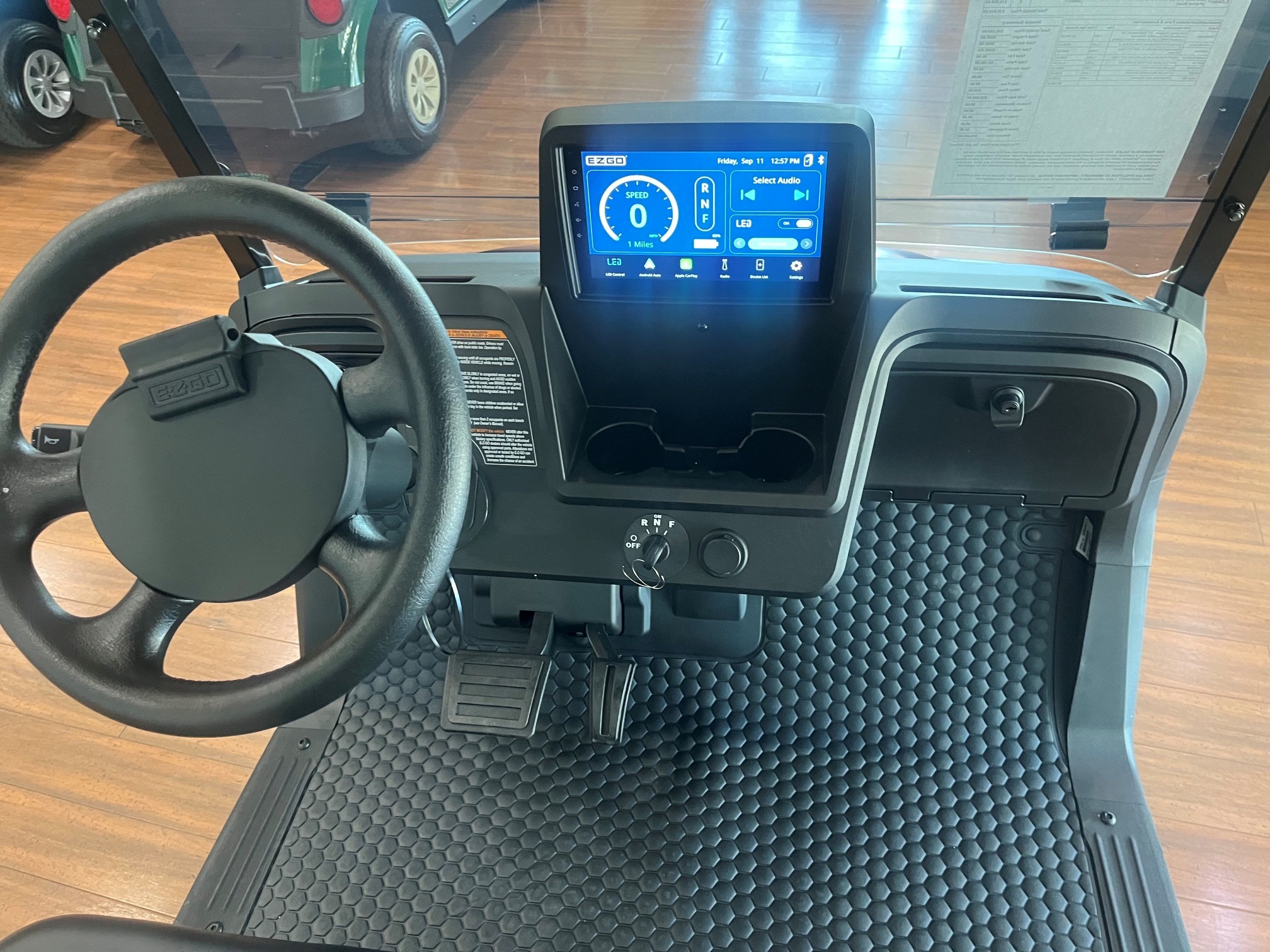 2026 EZGO RXV photo 7
