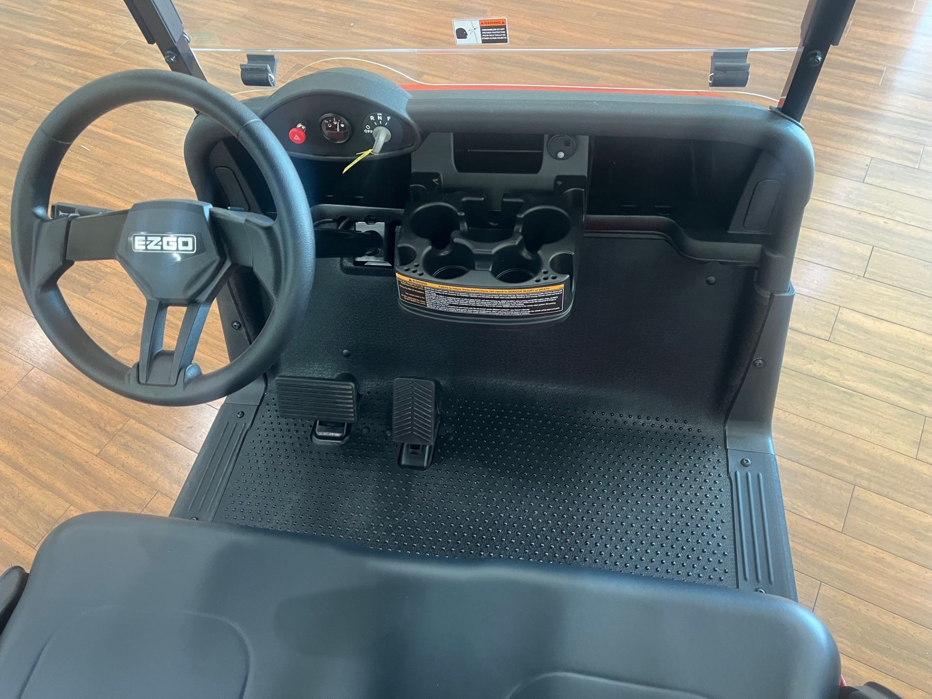 2021 EZGO RXV photo 7