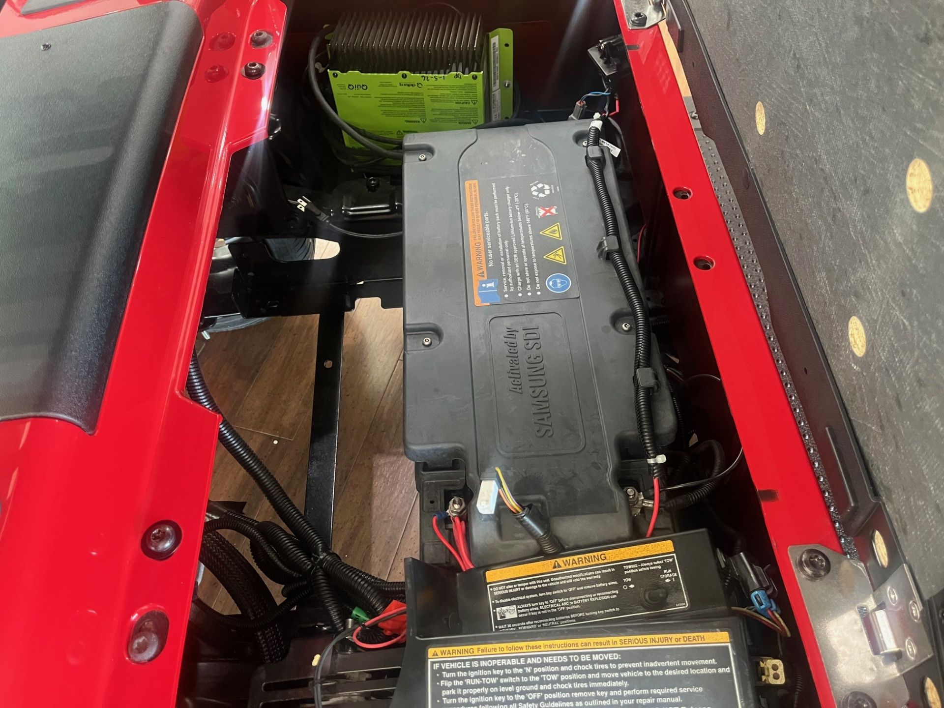 2021 EZGO RXV photo 8