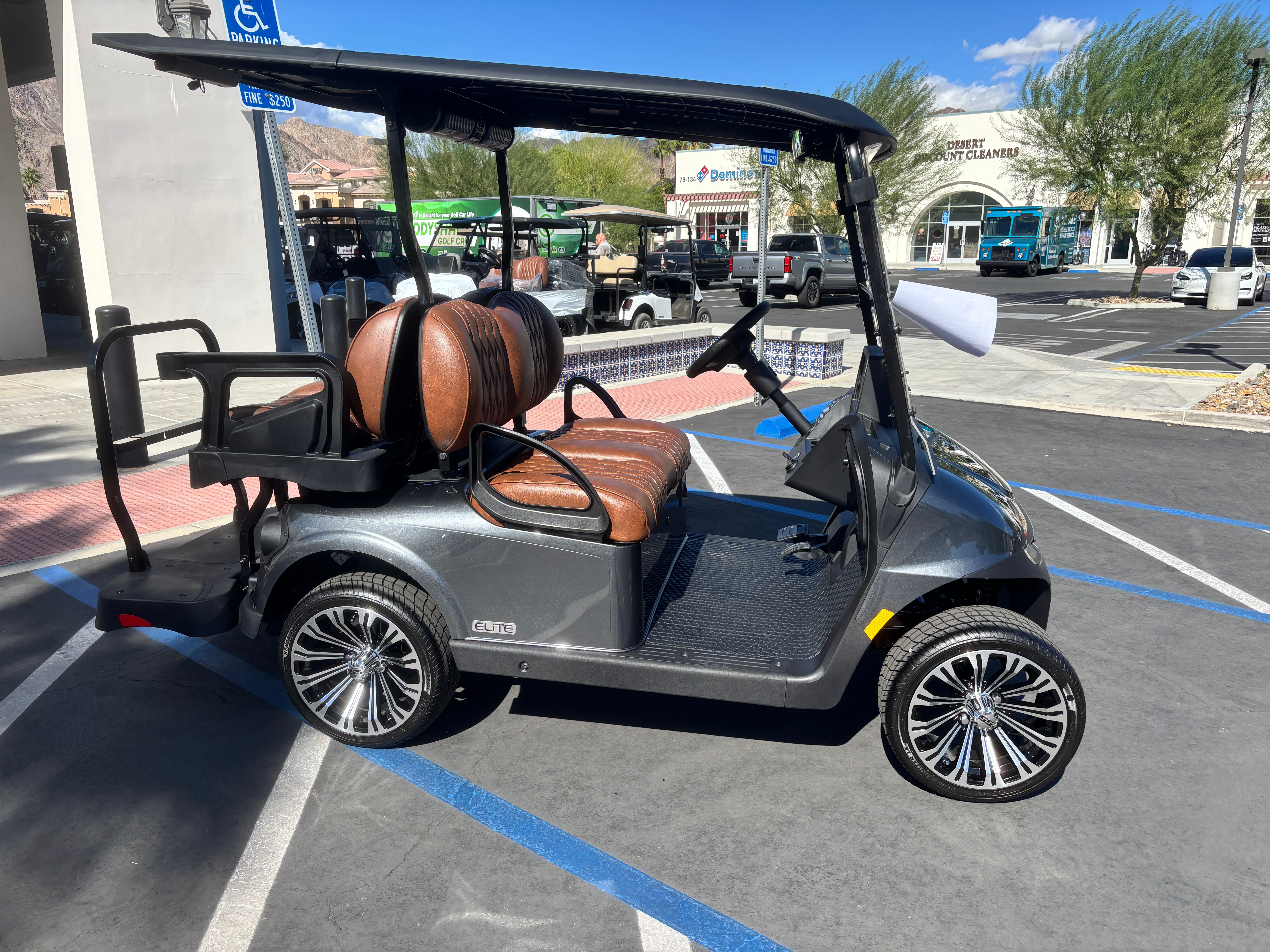 2026 EZGO RXV photo 4