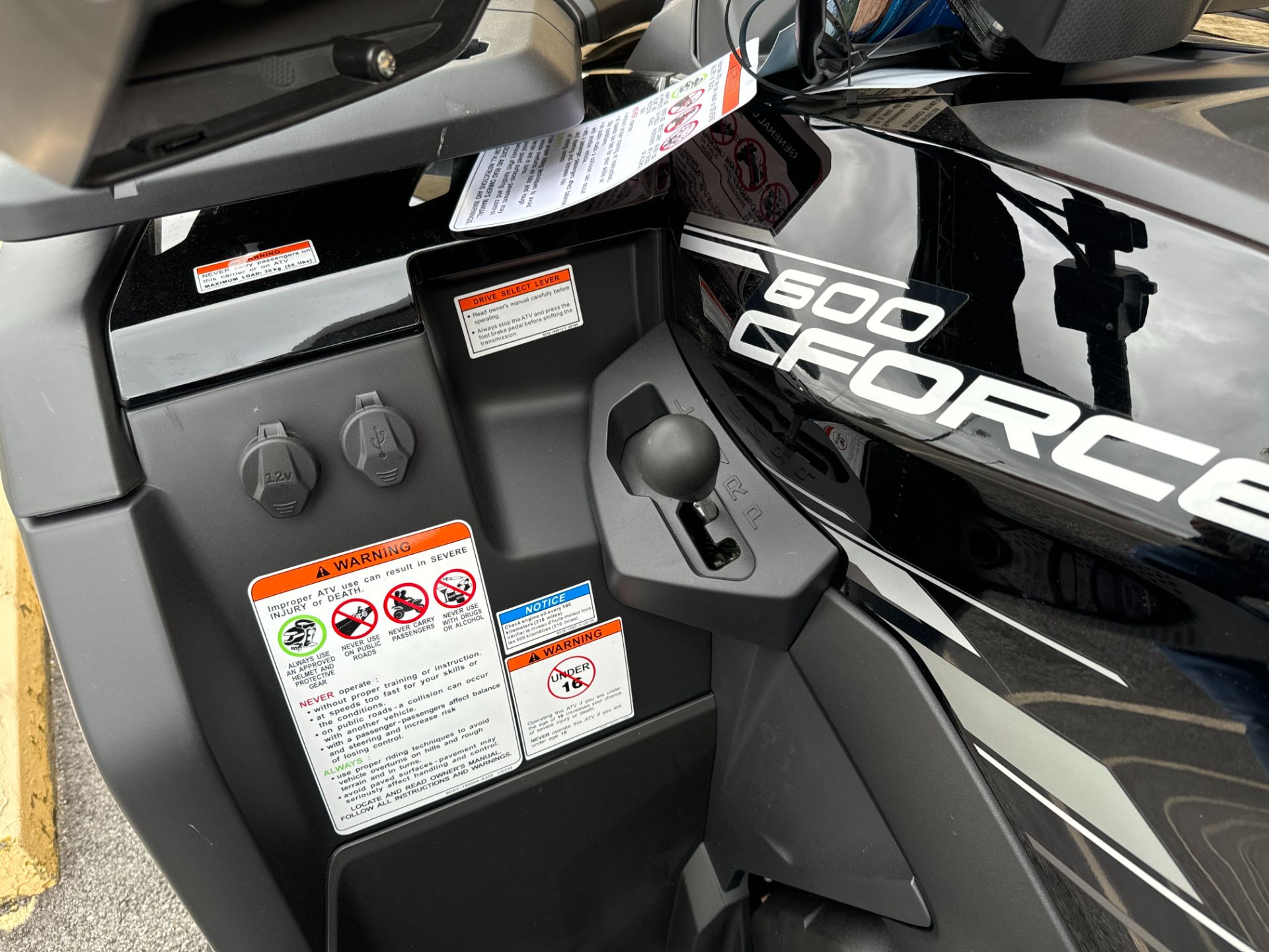 2025  CForce 600 9